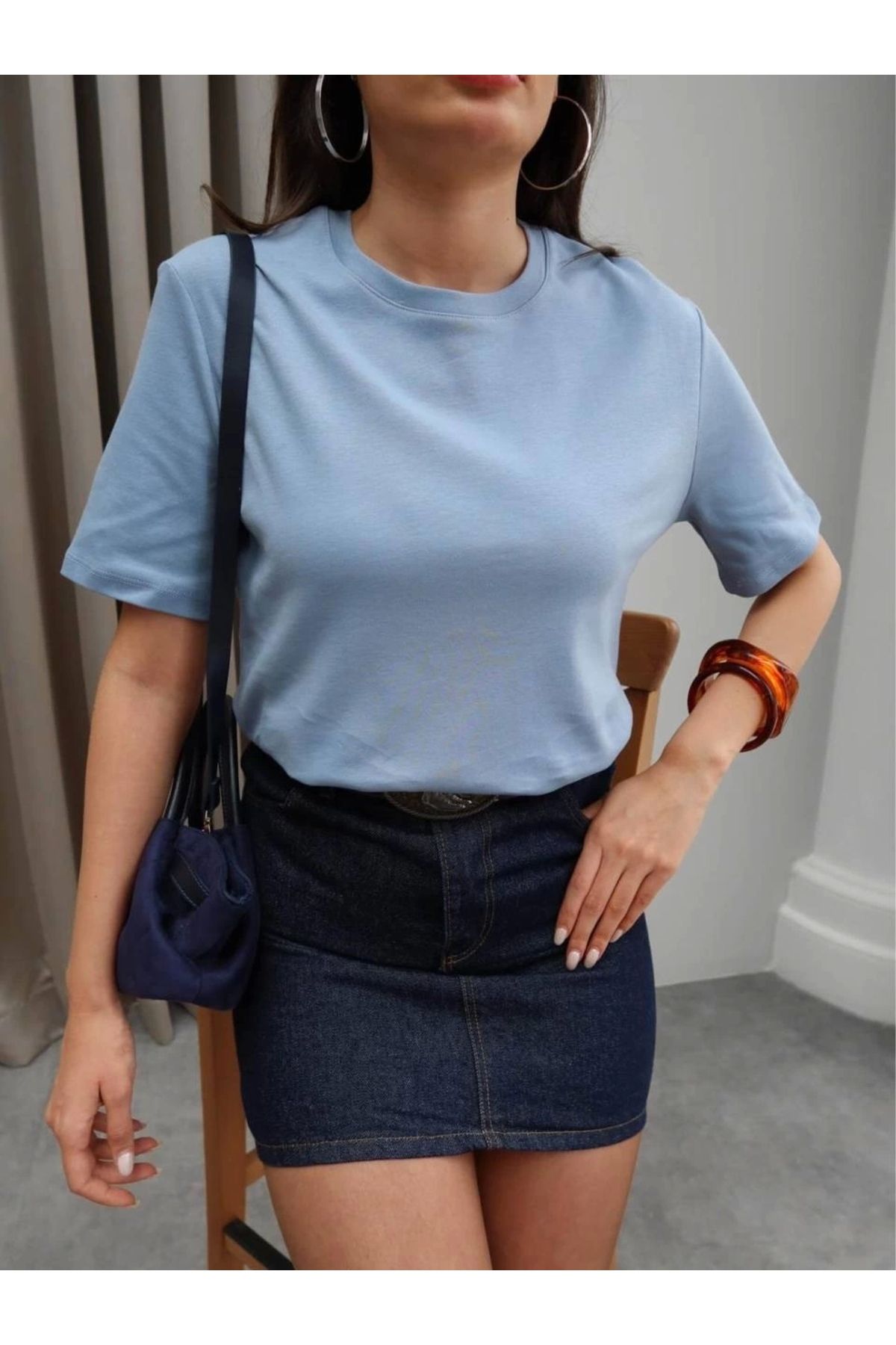 Ecenin Favorileri %100 Pamuk Bisiklet Yaka Basic Bebe Mavisi Kadın T-shirt