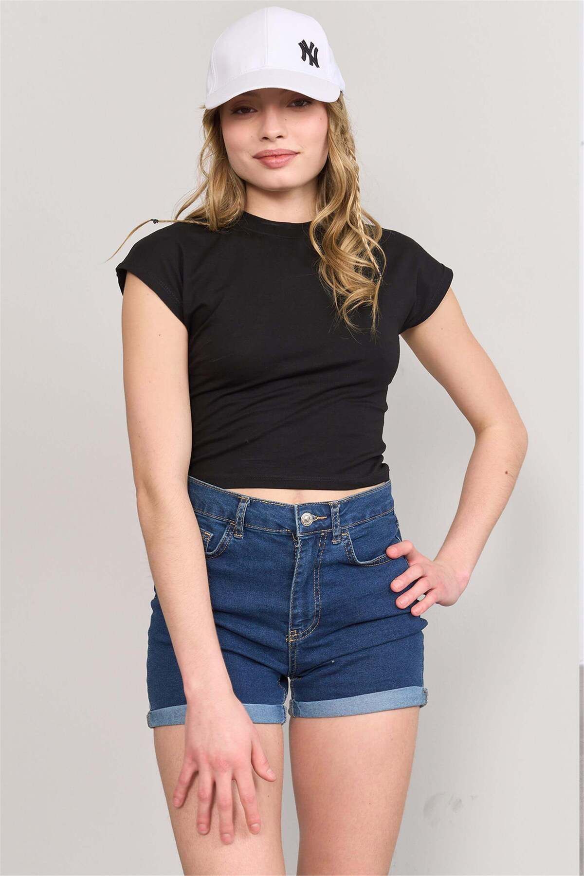 FİTHİT Çetinkaya Fithit 3266A Bisiklet Yaka 30/1 Likralı Süprem Crop T-shirt Siyah