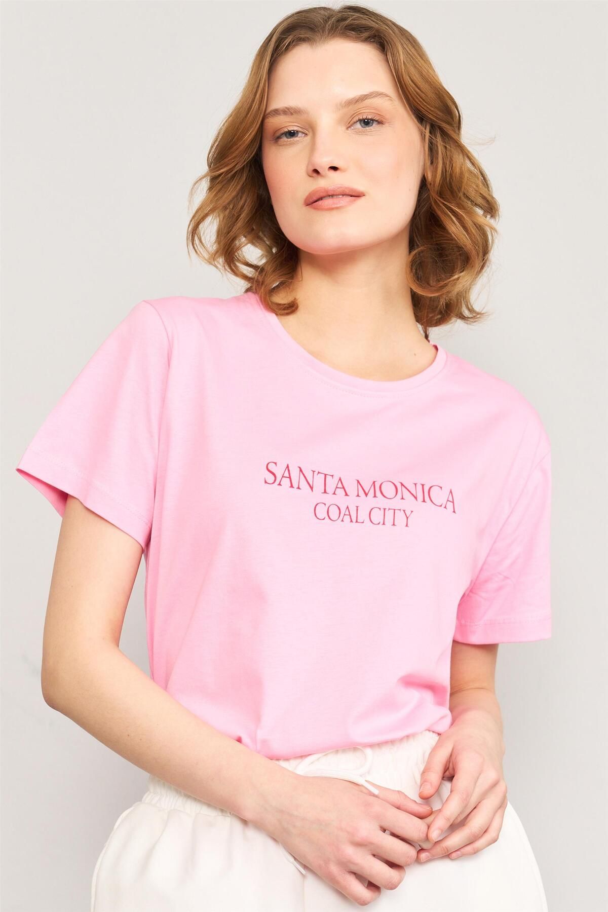 FİTHİT Çetinkaya Fithit 8470 Bisiklet Yaka 30/1 Compact Penye Süprem Baskılı T-shirt Pembe