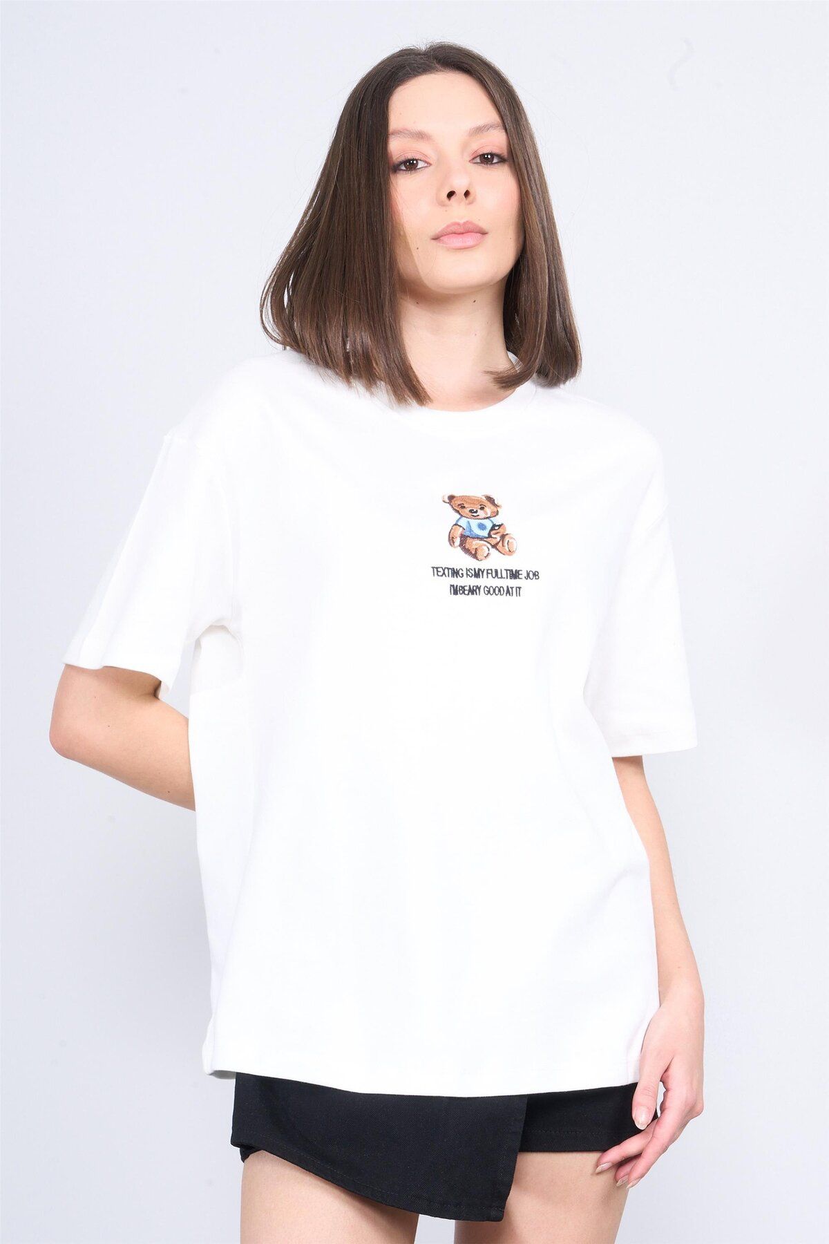 Helly Y25 Mb-5632 Beyaz Kadın Ayıcıklı T-Shirt