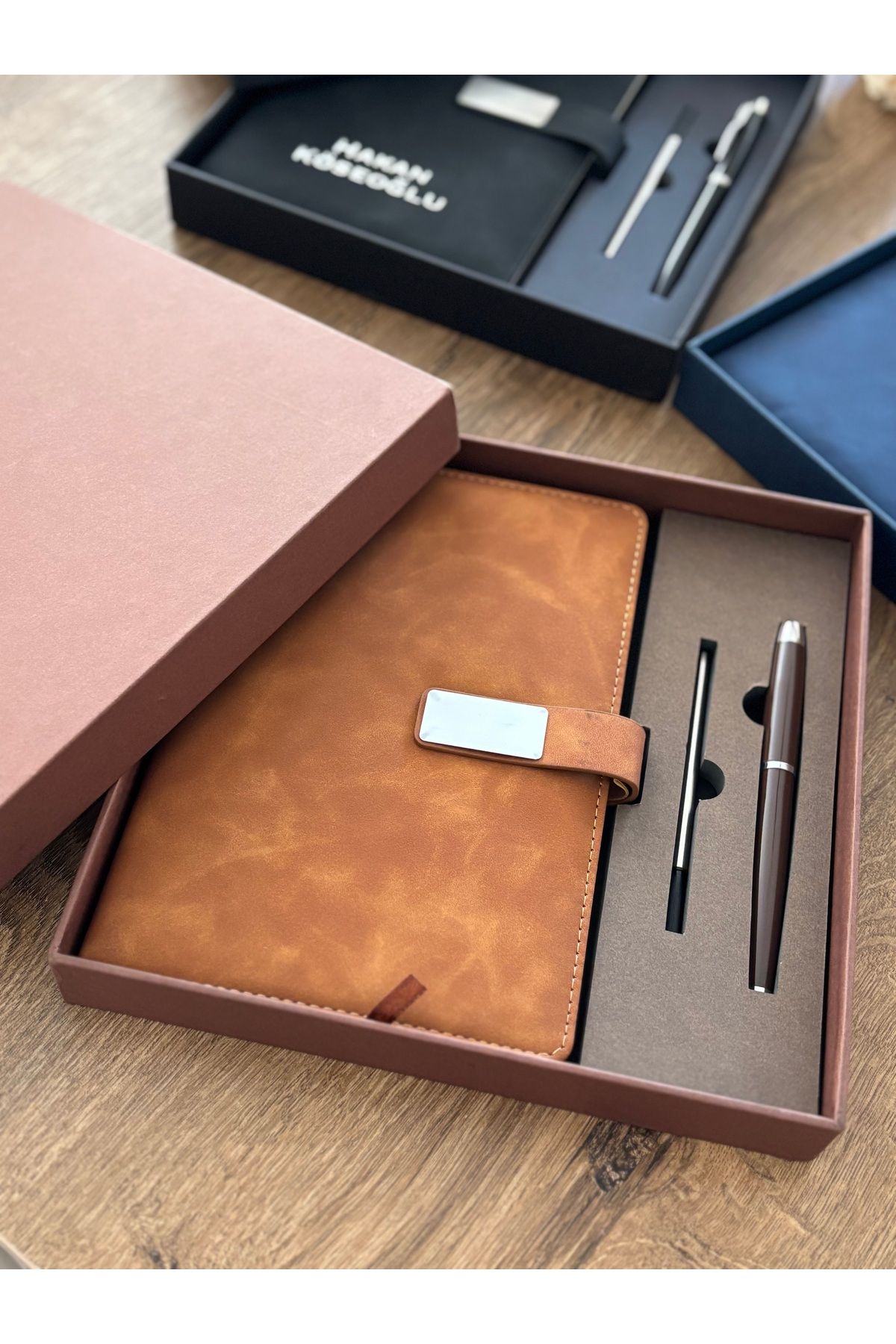 PiyaCraft Kişiye Özel Kişiselleştirilebilir Kutulu Defter Kalem Hediye Seti Kahverengi