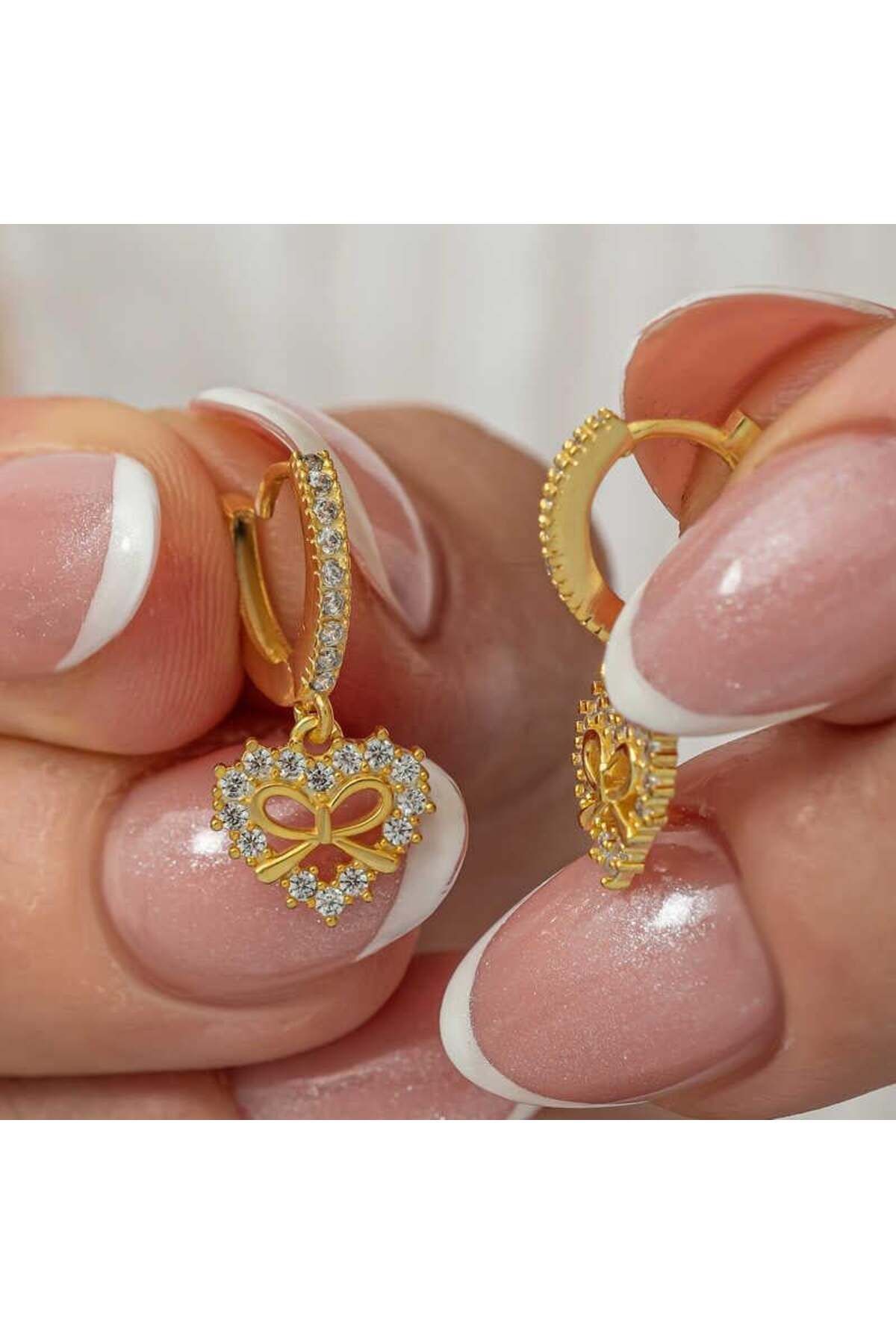 alsepeteavm Gümüş Gold Oval Taşlı Sallantılı Küpe