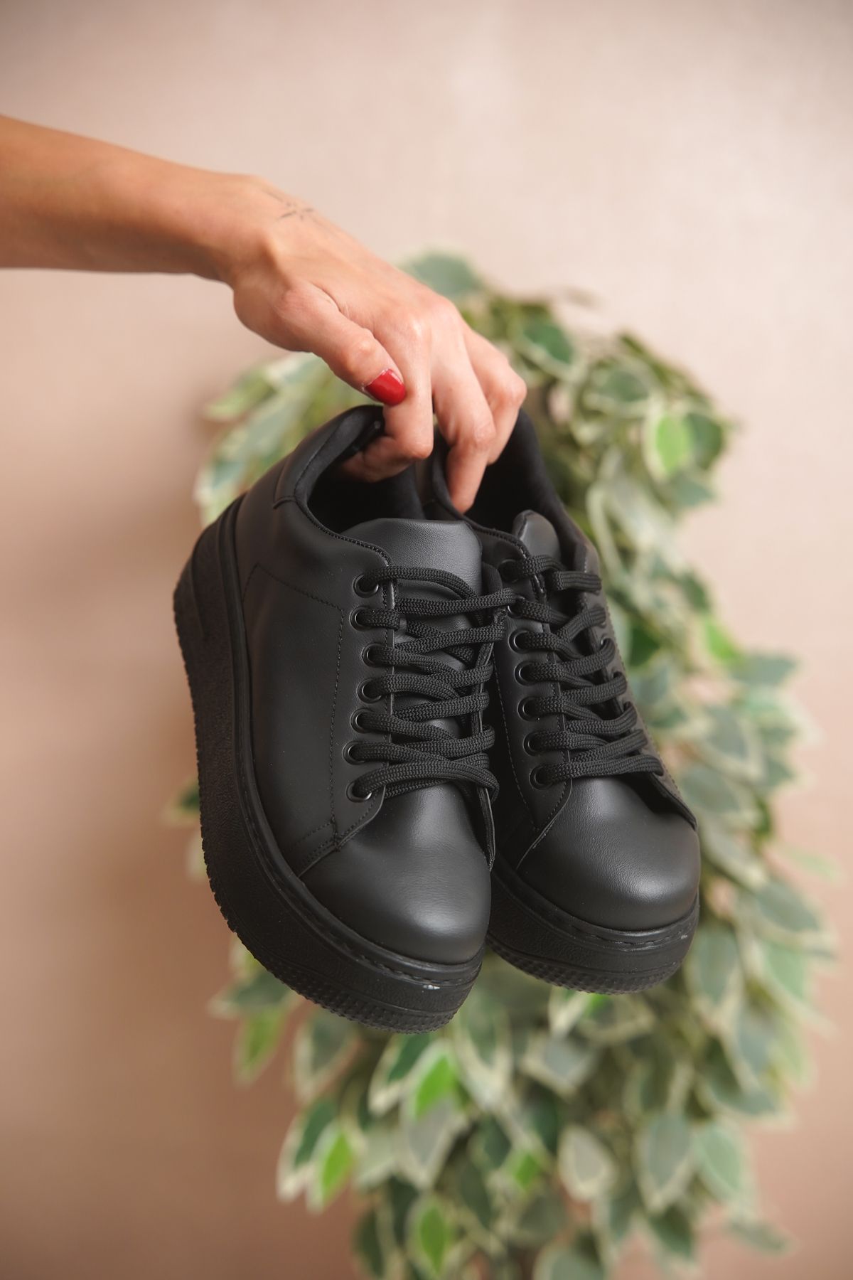 Capolya Kadın Siyah Yüksek Tabanlı Günlük Spor Ayakkabı Kalın Tabanlı Günlük Sneaker - Rahat Tasarım