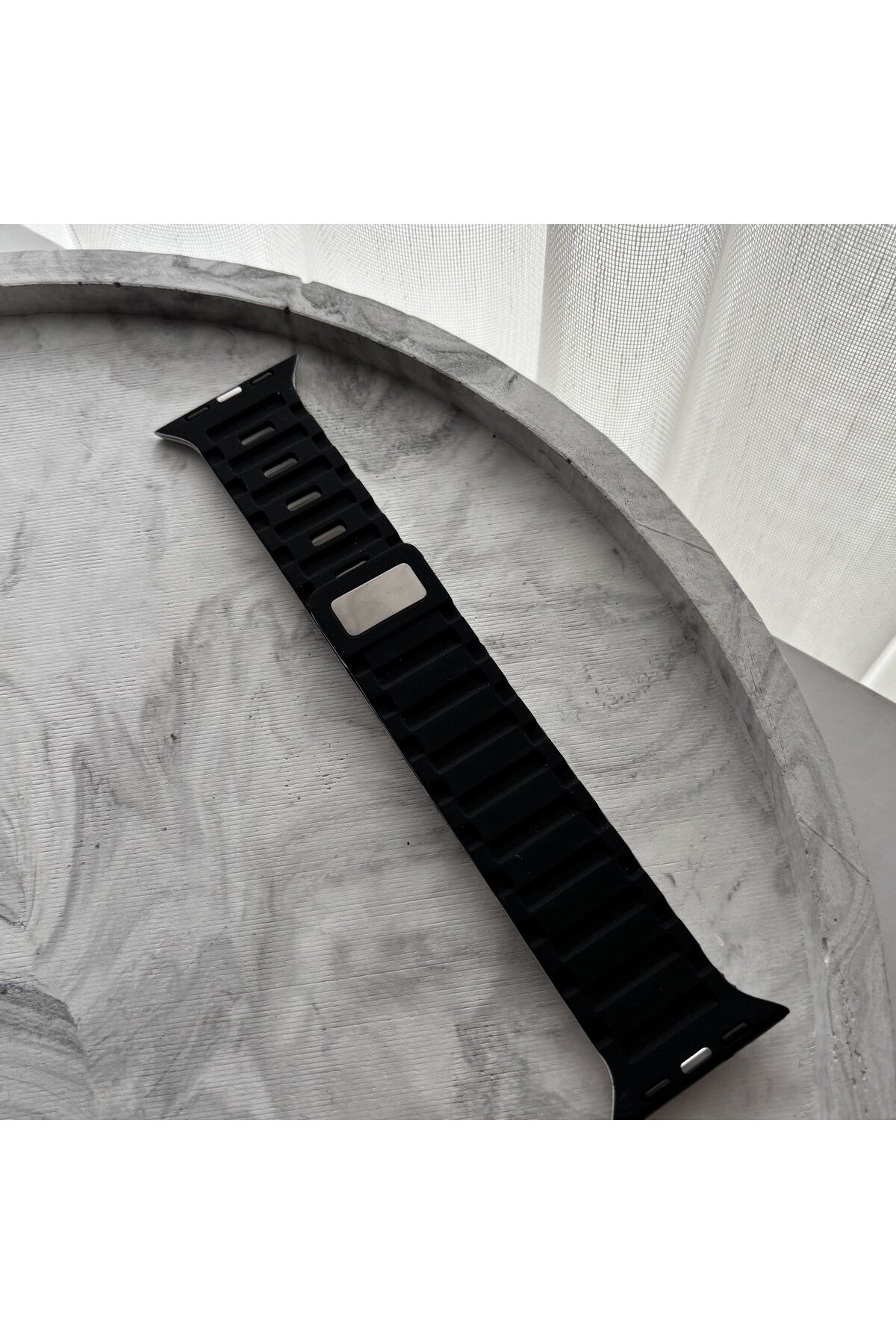 sayecase Apple Watch 6/7/SE/8/9 Serisi Uyumlu 42-44-45-49 MM Mia Loop Silikon Kordon