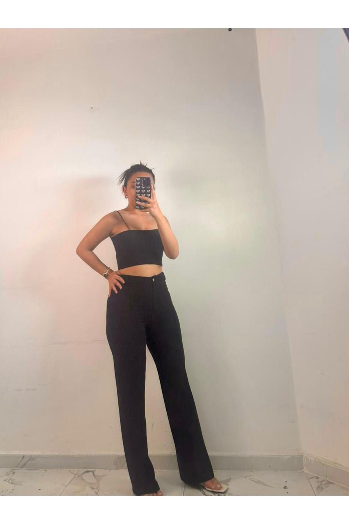 NELY PANT