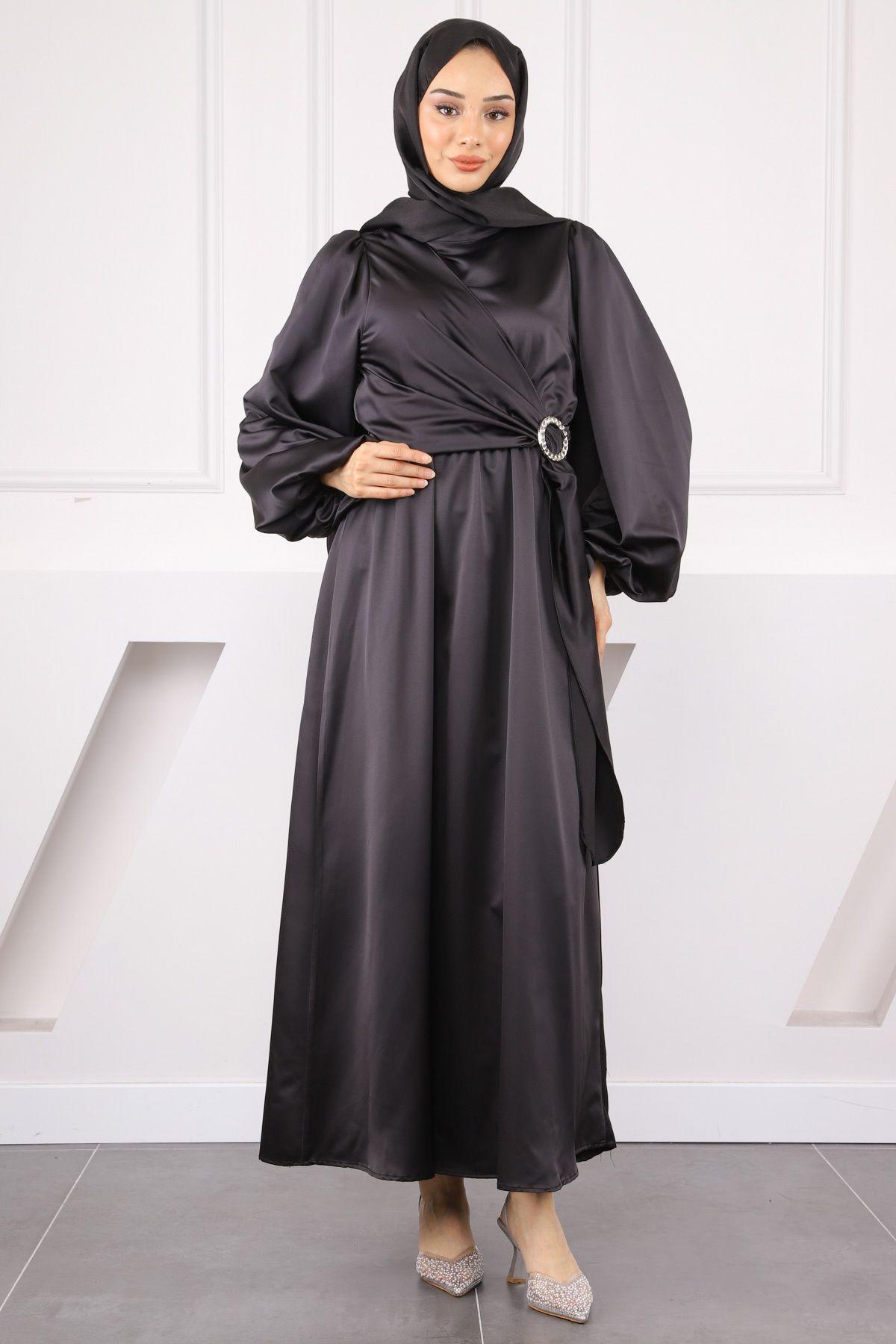 İmajButik Siyah Yan Toka Bağlamalı Saten Abiye