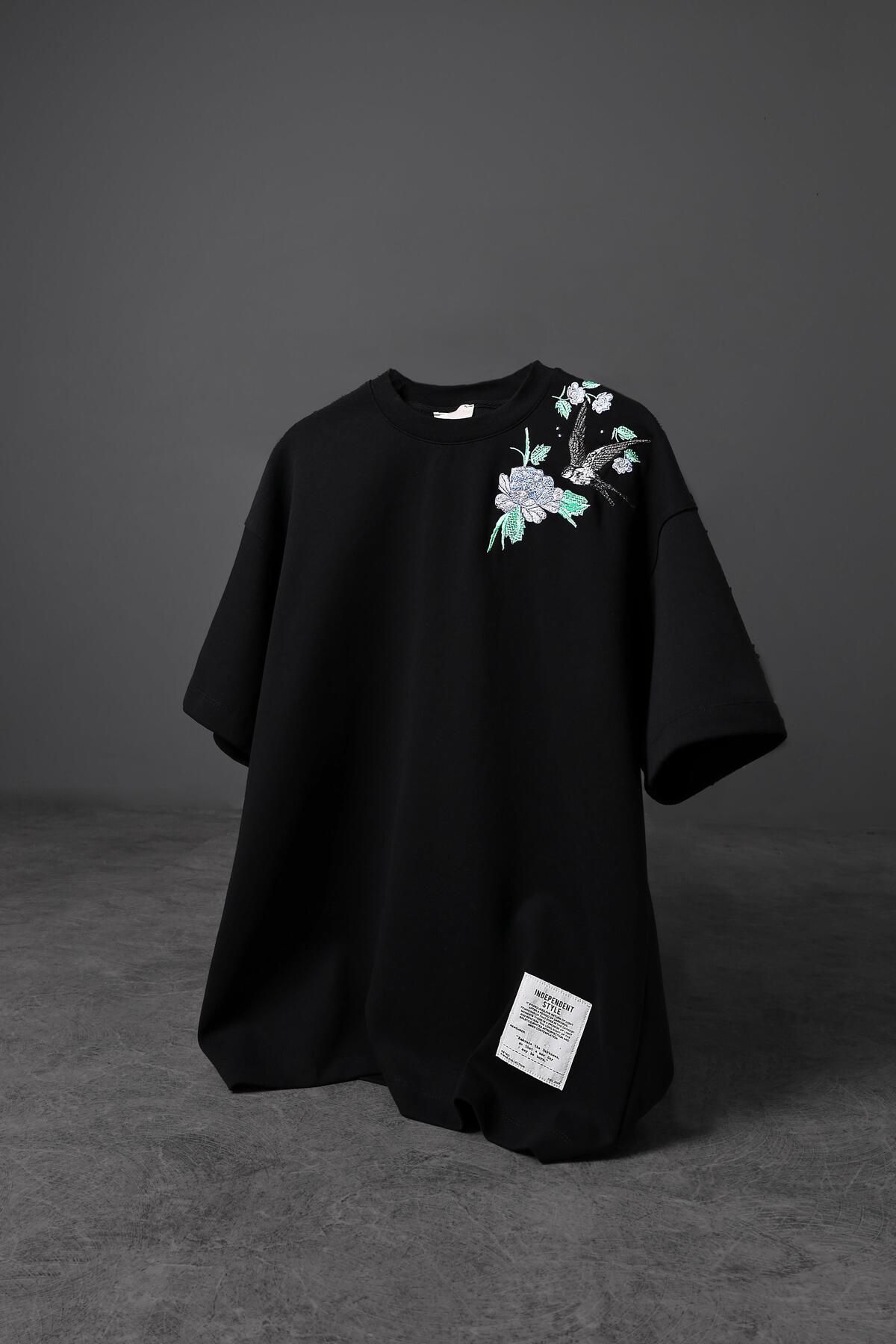 Slatra Erkek Siyah Flowers Nakış Oversize Tshirt
