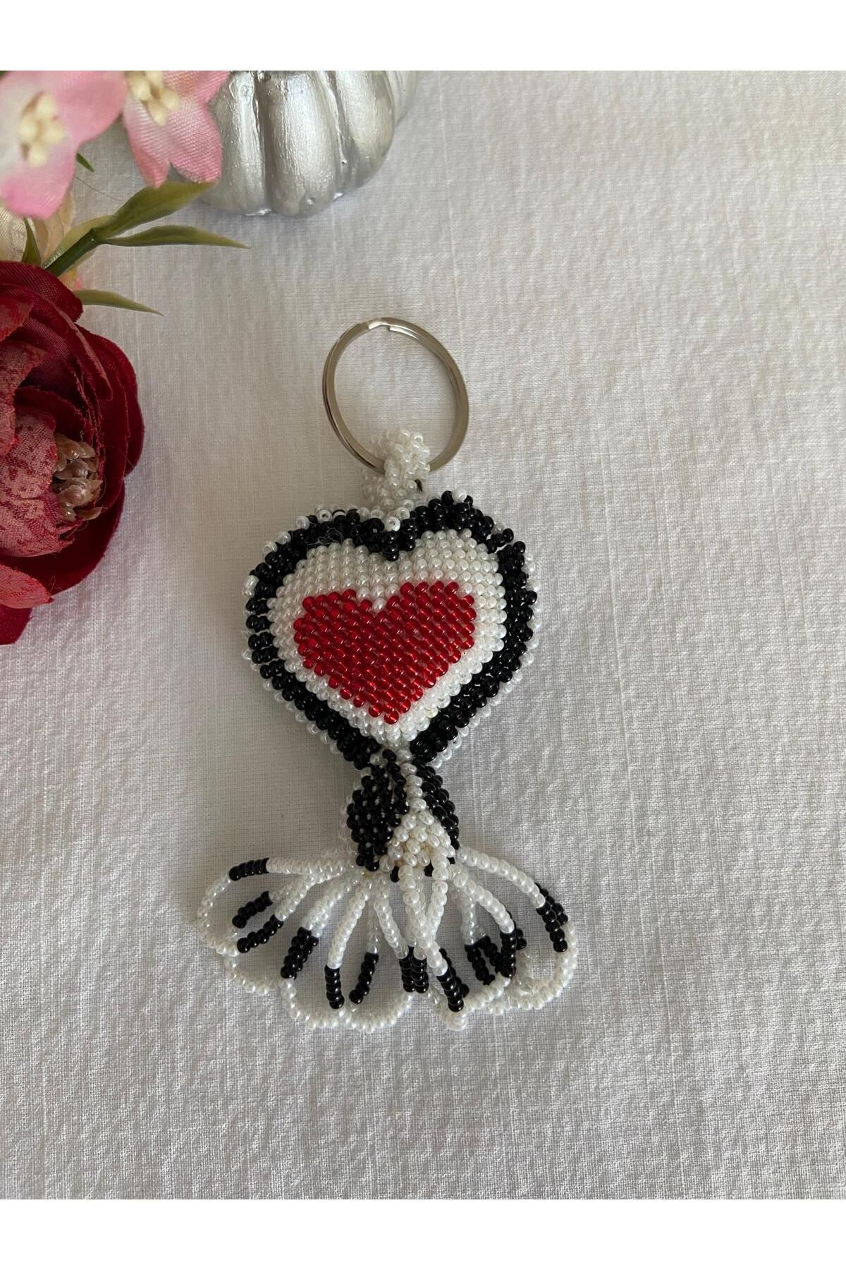 Handmade KUM BONCUK EL İŞİ SİYAH BEYAZ ANAHTARLIK