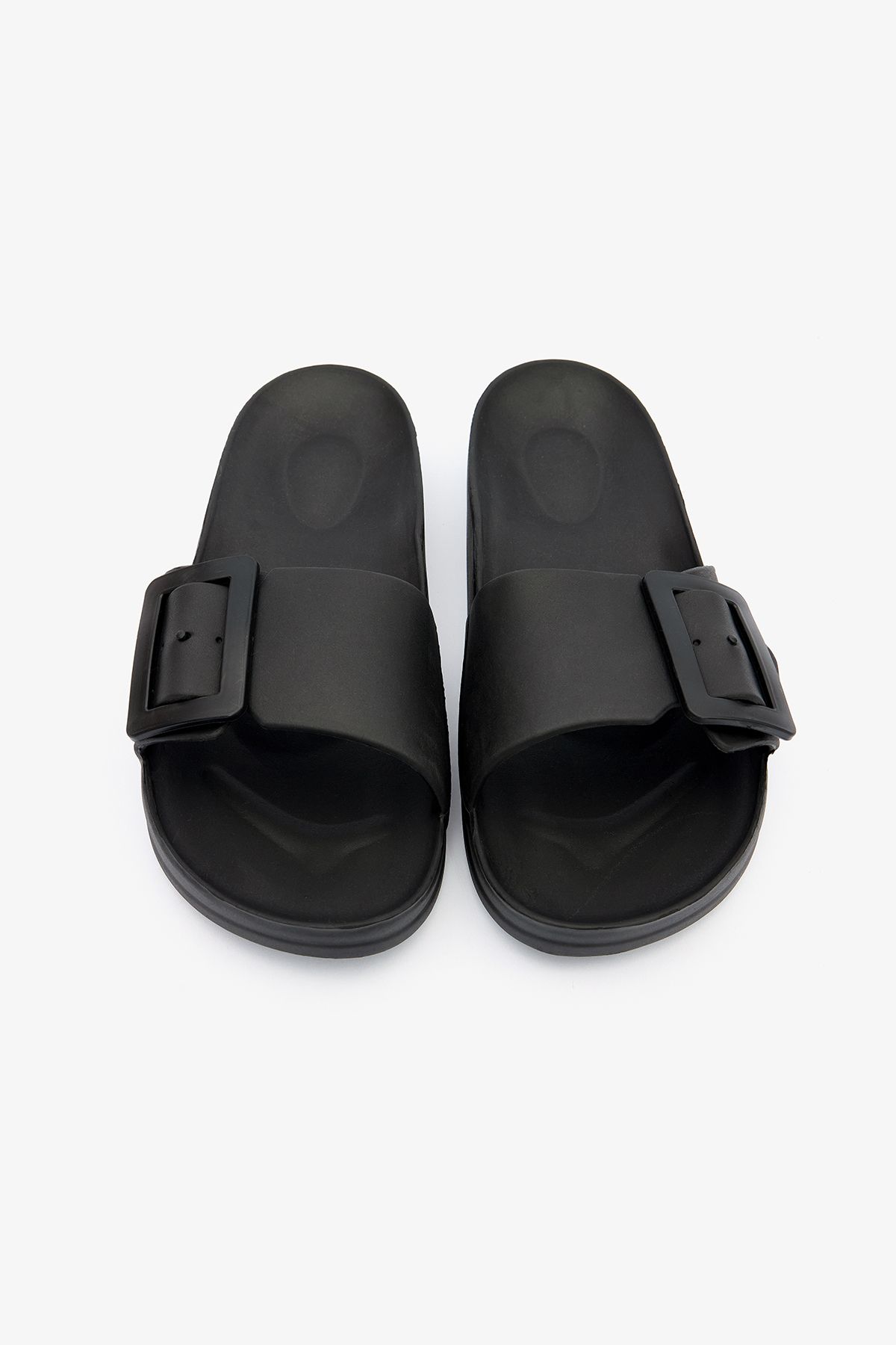 Penti Czarne Kapcie Big Buckle Kobieta - 38