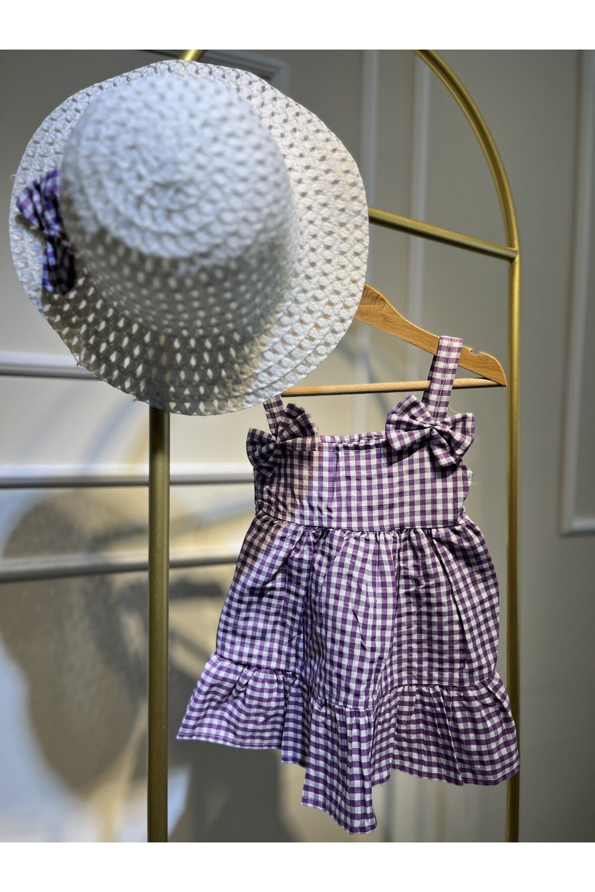 baume clothes KIZ ÇOCUK KARELİ ŞAPKALI ASKILI PREMIUM ELBİSE