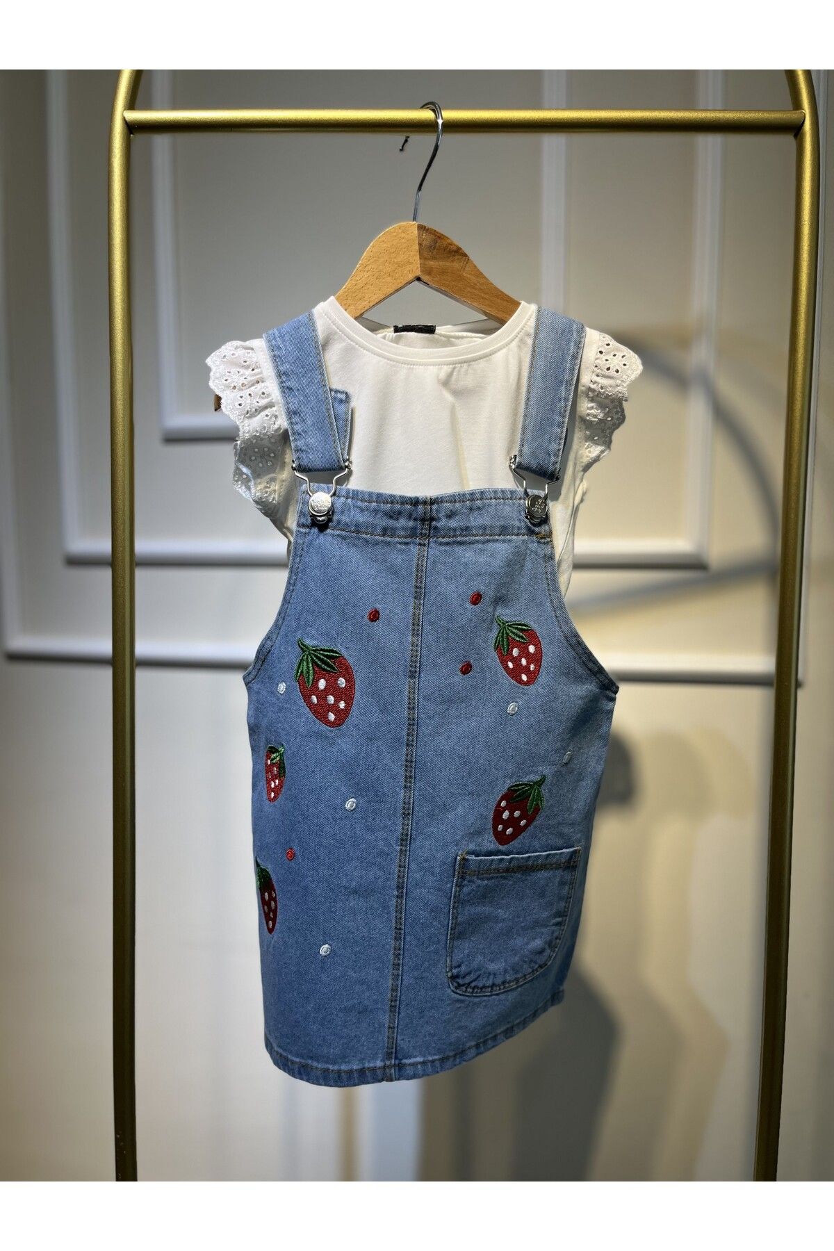 baume clothes KIZ ÇOCUK ÇİLEK NAKIŞLI BADİ KOT JİLE PREMIUM ELBİSE