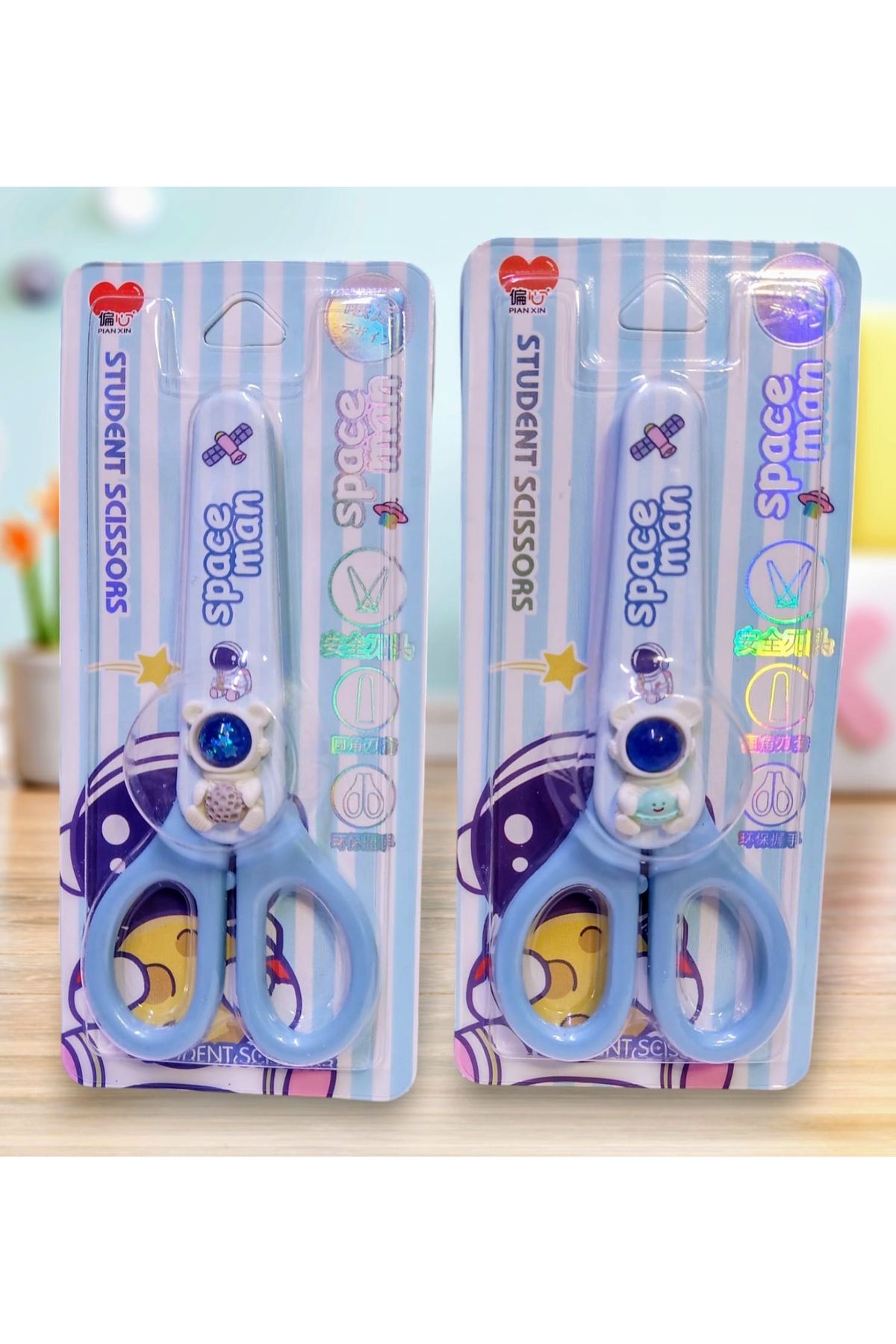 izmir yazici servis-Astronaut Patterned Figured School Scissors Blunt Tip Scissors Scissors with Protective Case 1 Piece 1