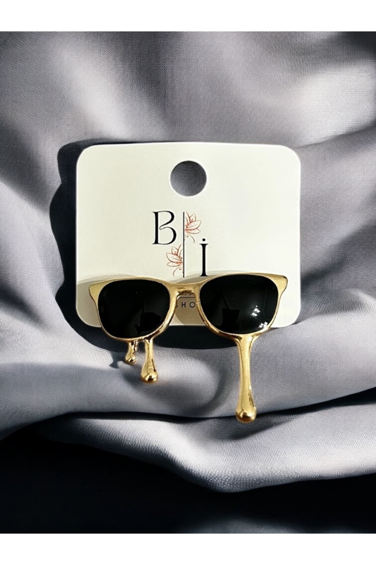 BiVivariShop Gold/Silver Gözlük Figürlü Broş – Unisex Stil