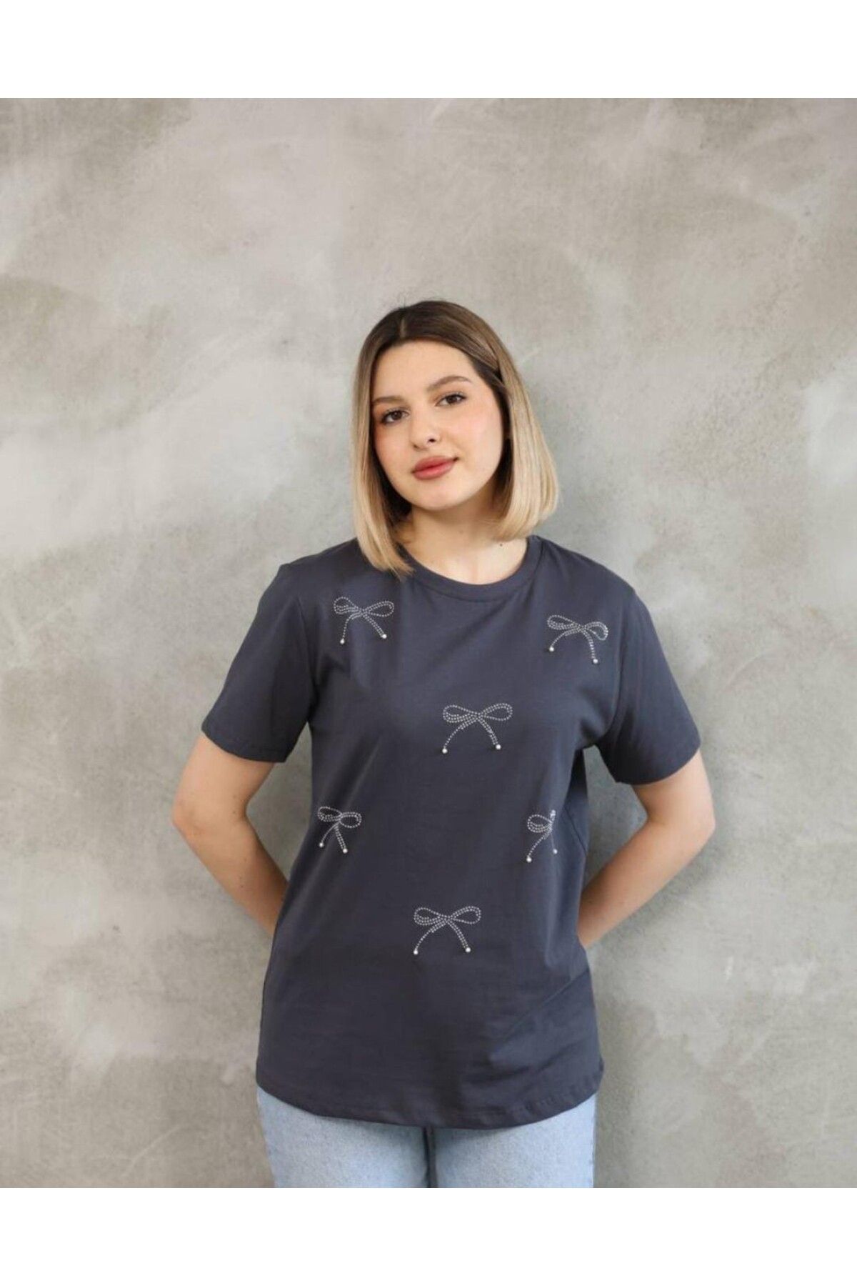 BASIC taşlı t-shirt