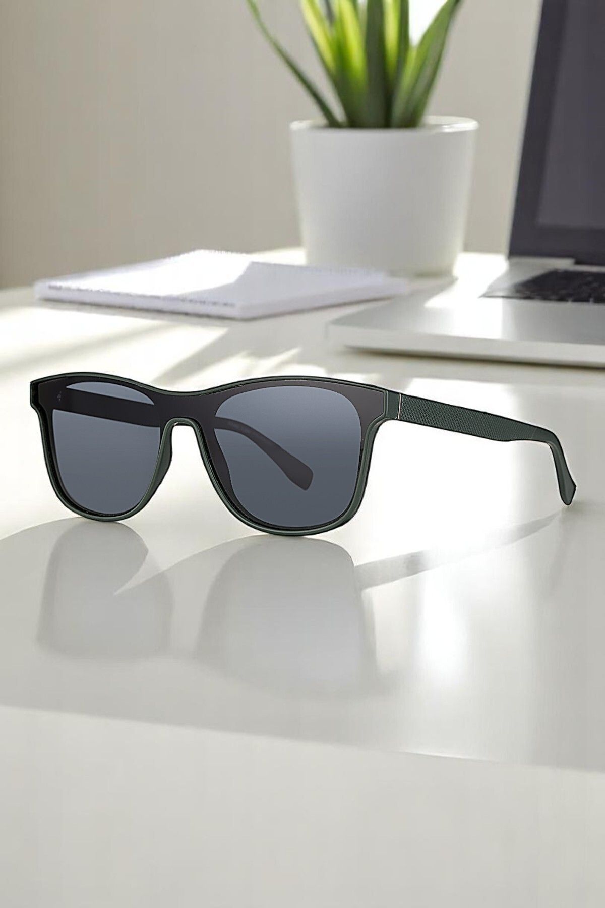 Daniel Klein Orijinal %100 Polarize UV400 Korumalı Yeşil Renk Erkek Güneş Gözlüğü DKG6273C2