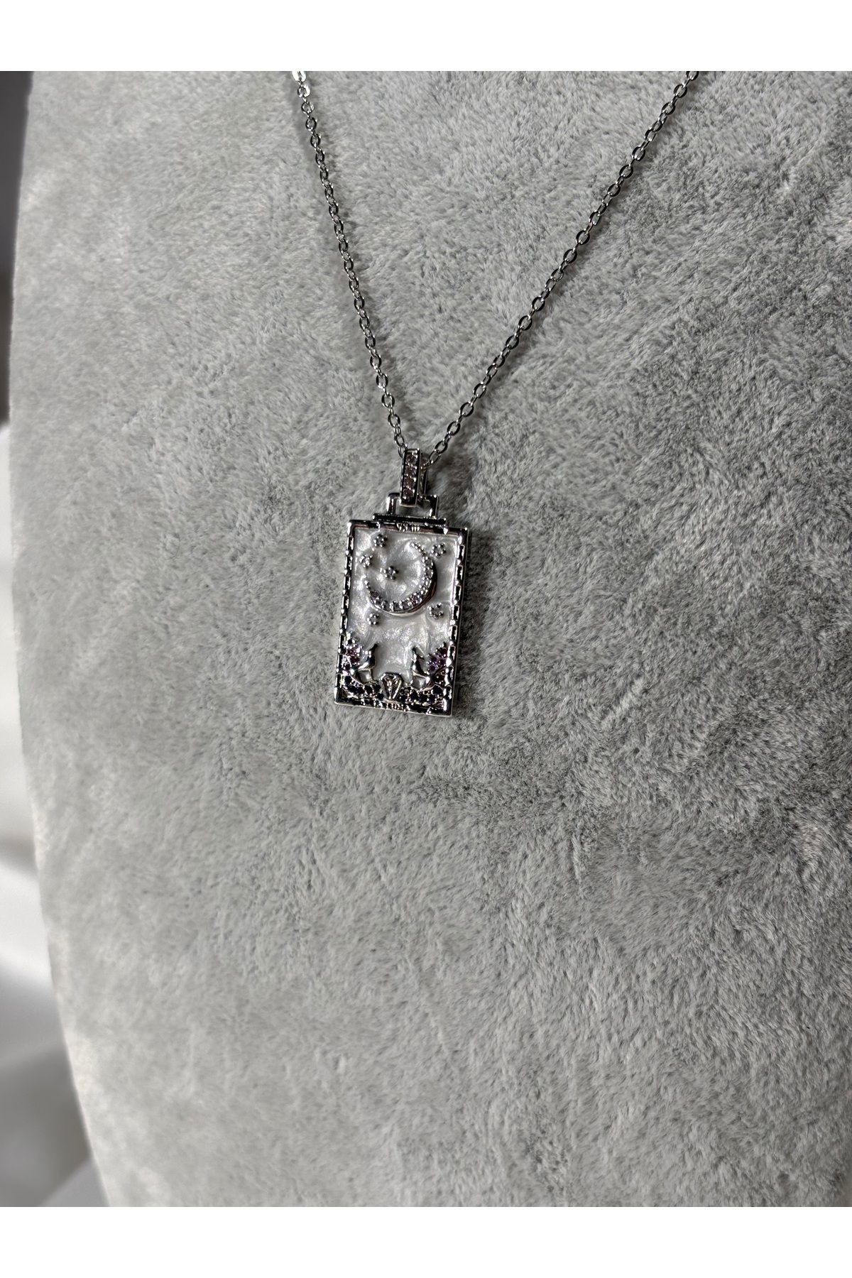 Uzak Işıklar Ay zirkon taşlı silver plaka çelik kolye