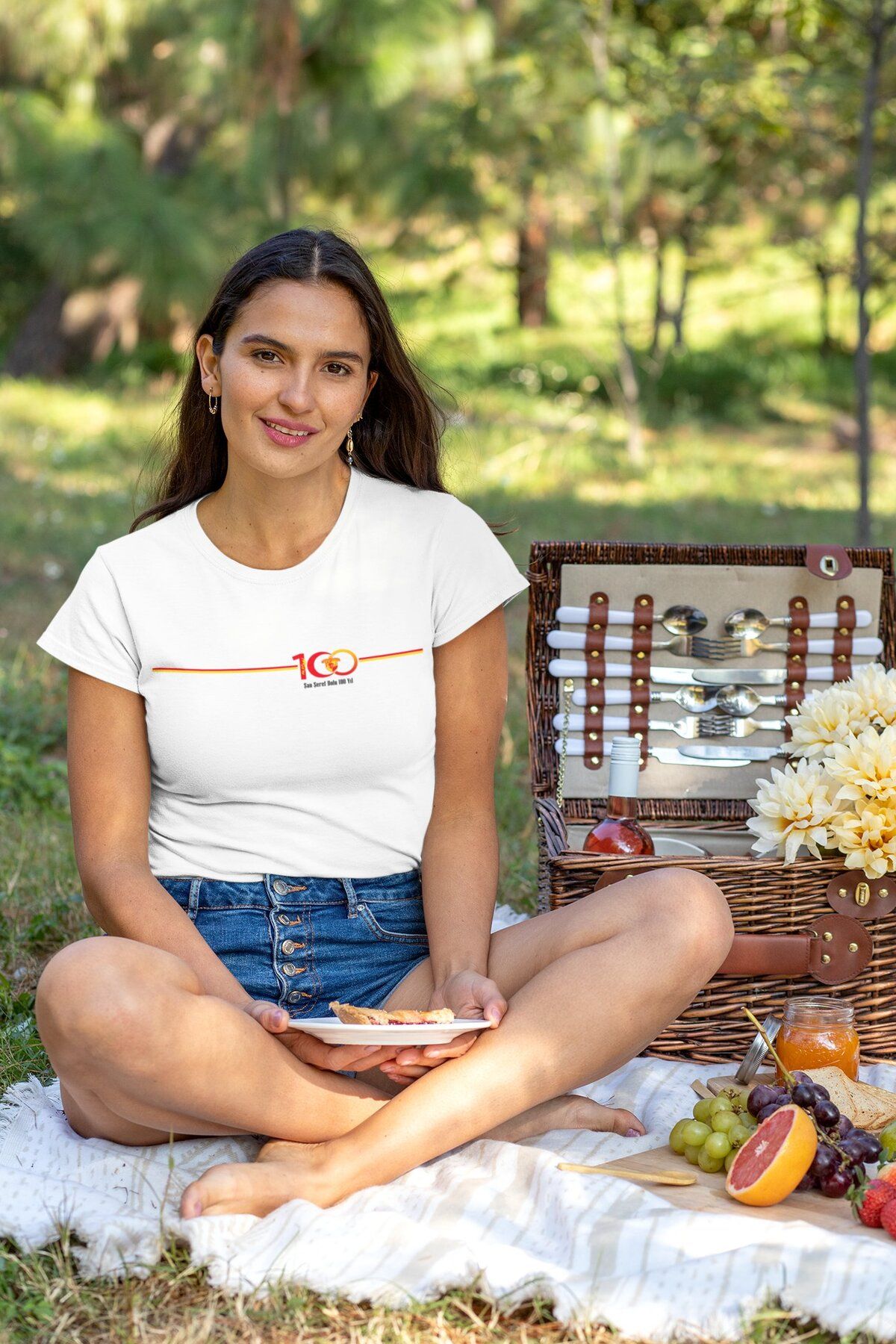 Sister Home Design Göztepe 100. Yıl - Şan Şeref Dolu 100 Yıl Kısa kollu bisiklet yaka t-shirt Kadın