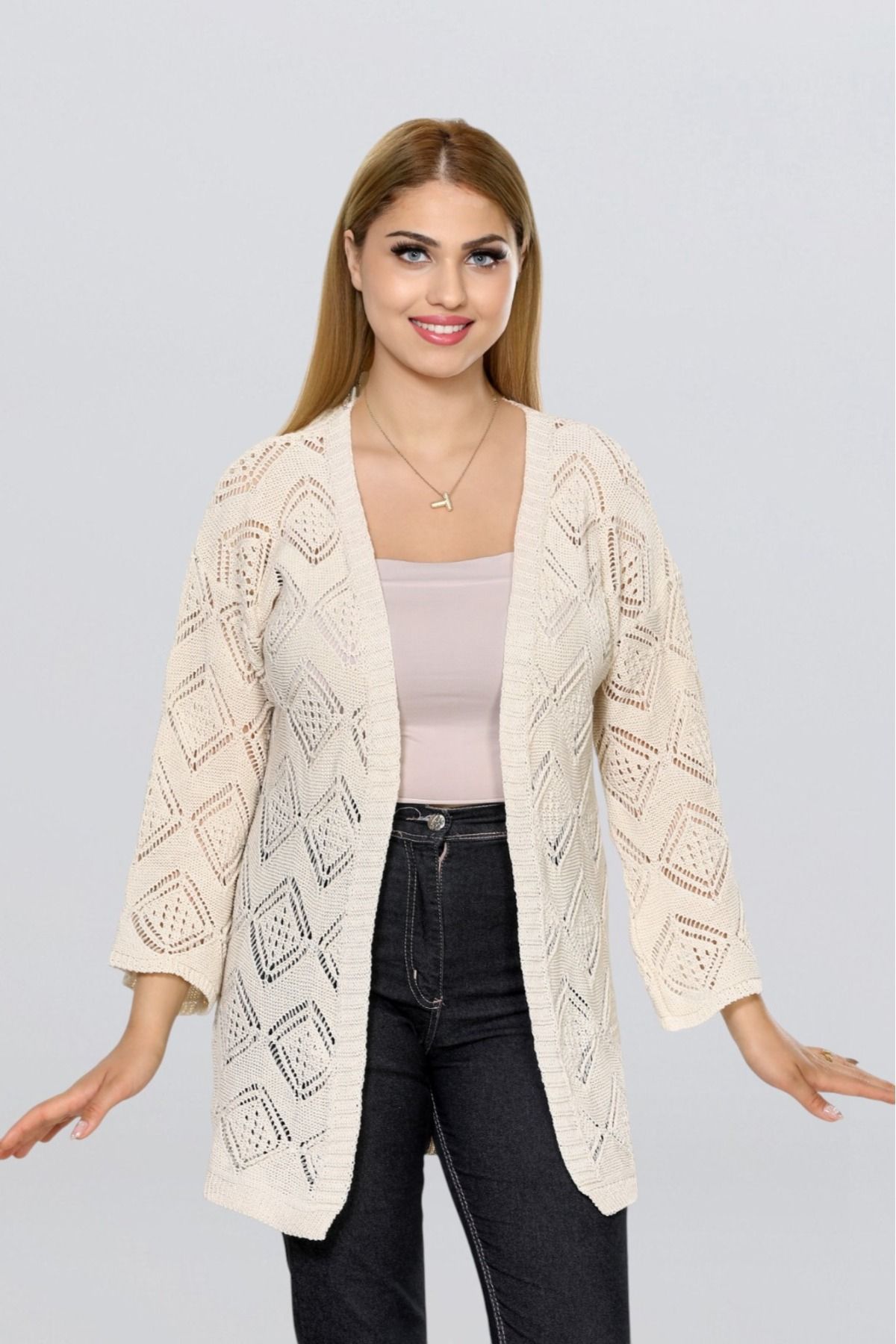 Butik YAZLIK PÜSKÜLLÜ HIRKA