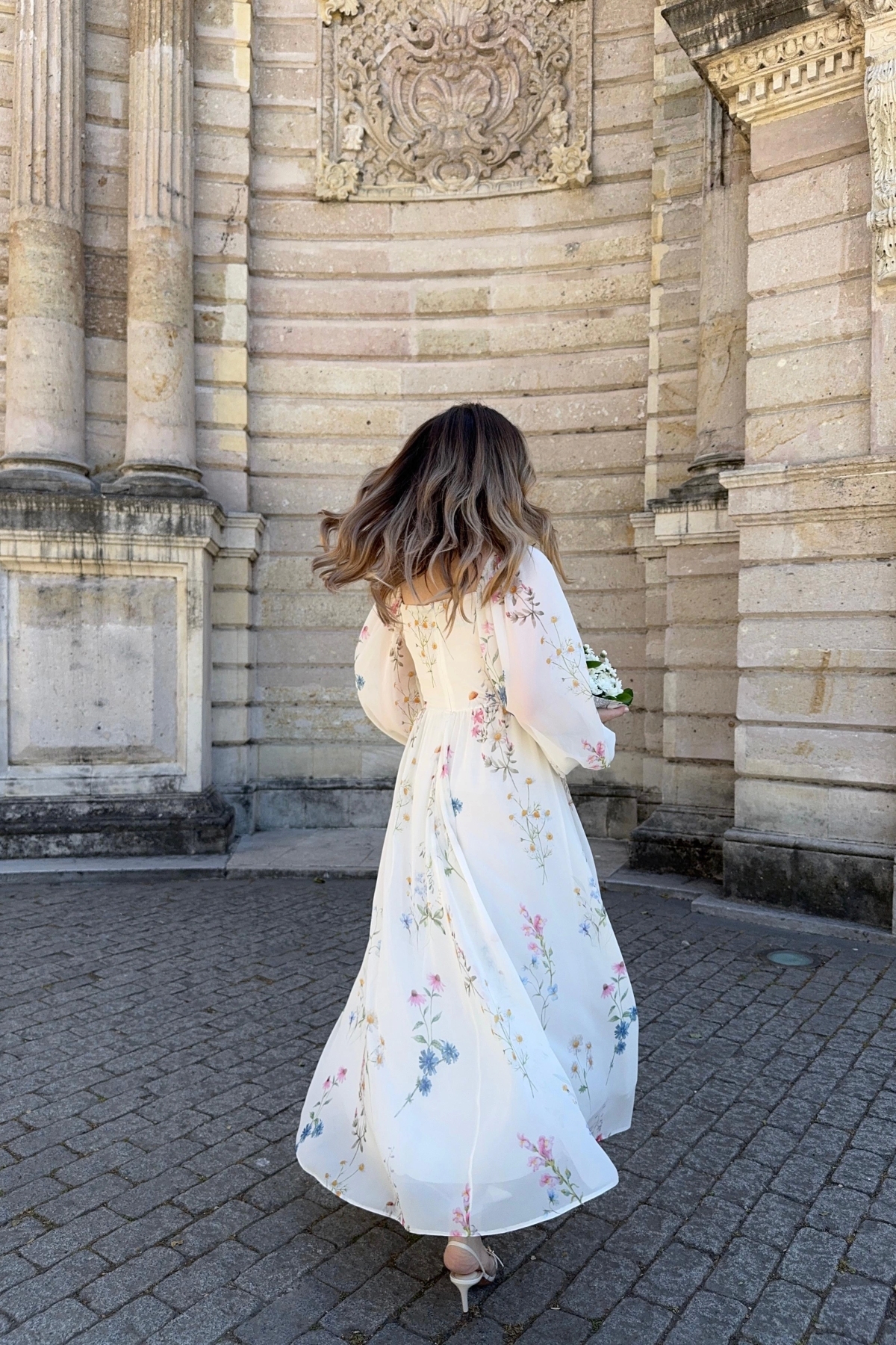 HELİS BUTİK  Yulia Çiçek ve Korse Detaylı Şifon Krem Elbise - Görsel 6