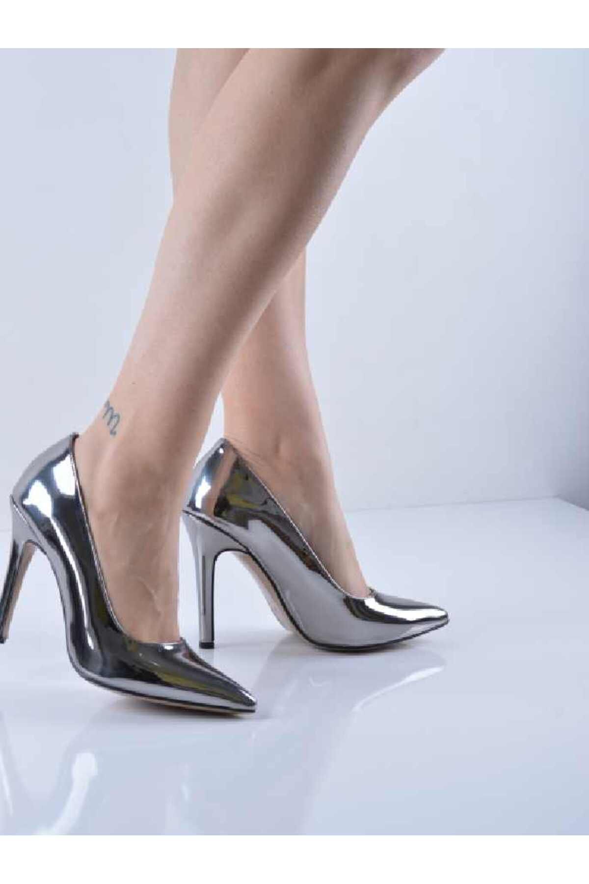 Şanslı Ayakkabıcılık Platin Ayna İnce Topuk Stiletto