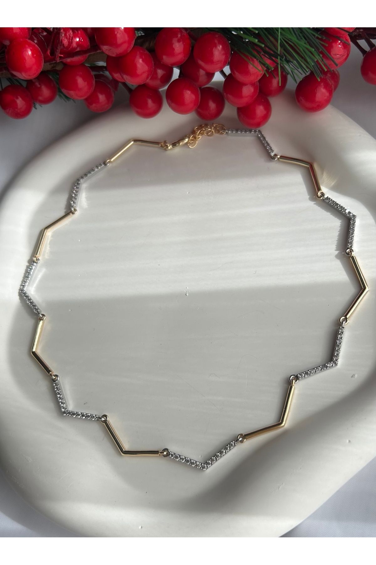 Mimosa Kuyumcu Model Zigzag Taşlı Gold Renk Kolye