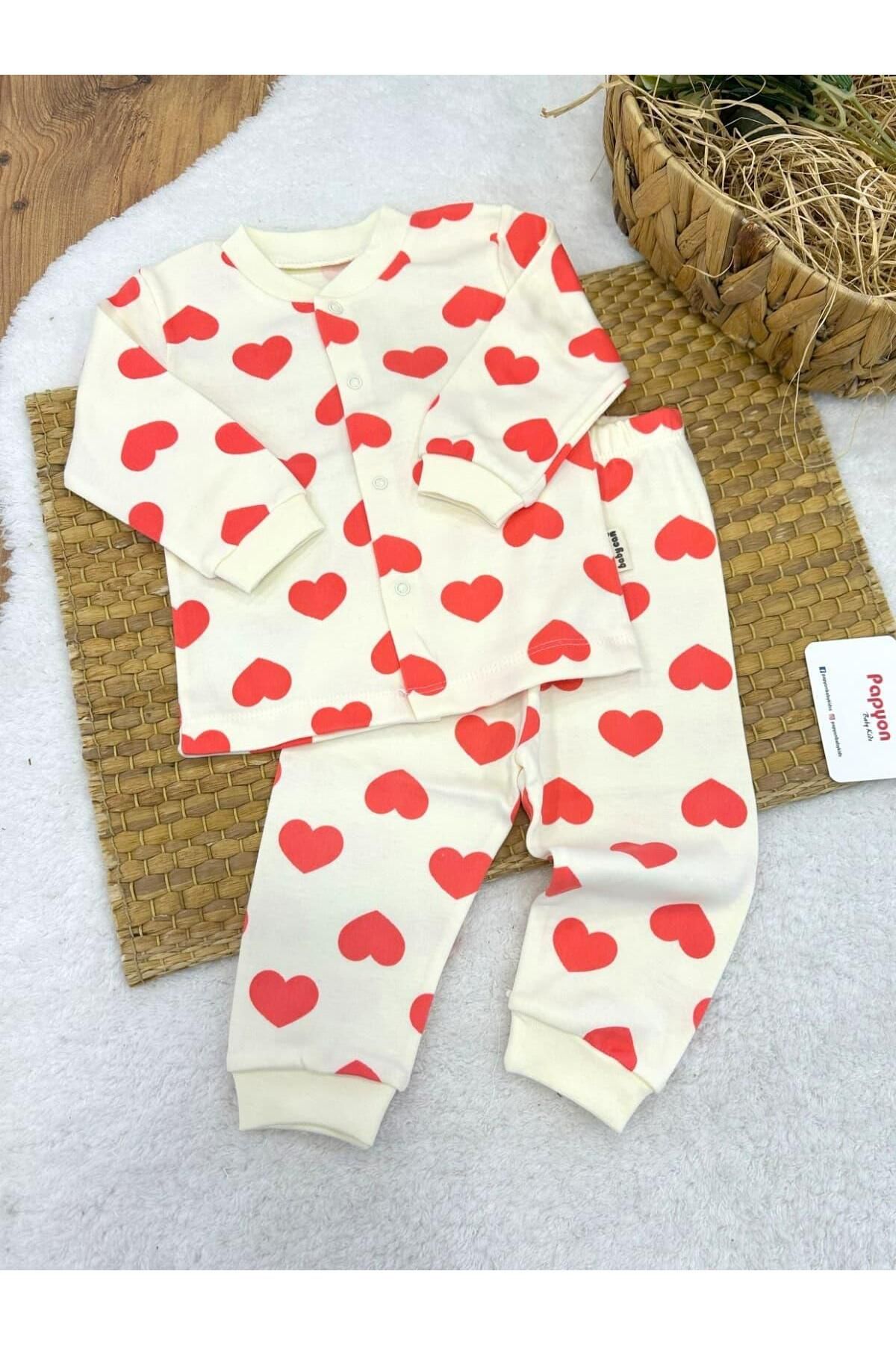 Papyon Baby Kids Kalp Desenli Önden Çıtçıtlı Kız Bebek Pijama Takımı (6-9/9-12/12-18/18-24 Ay)