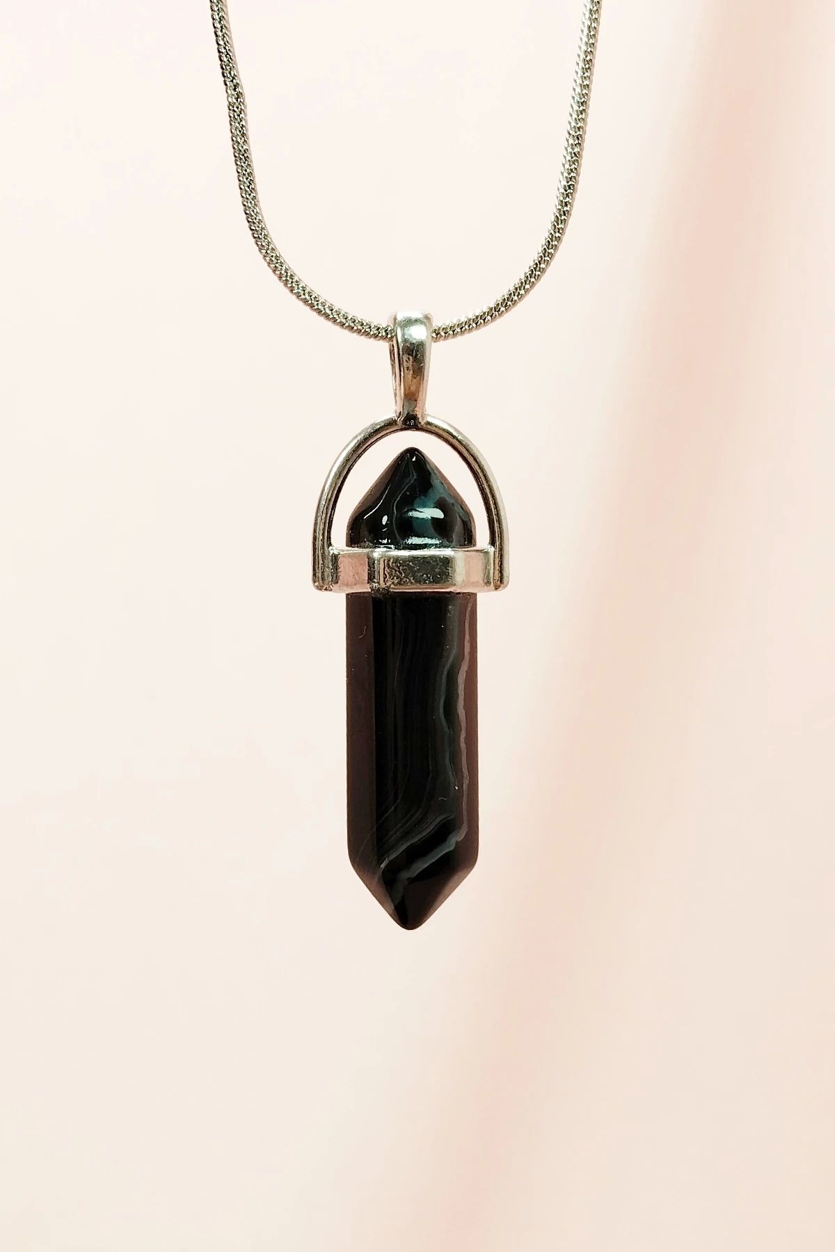 PRATİKOBA Obsidyen Doğal Taşı Zincirli El Yapımı Tasarımlı Kolye Uç: 3,5 cm Zincir: 20 cm Kutulu