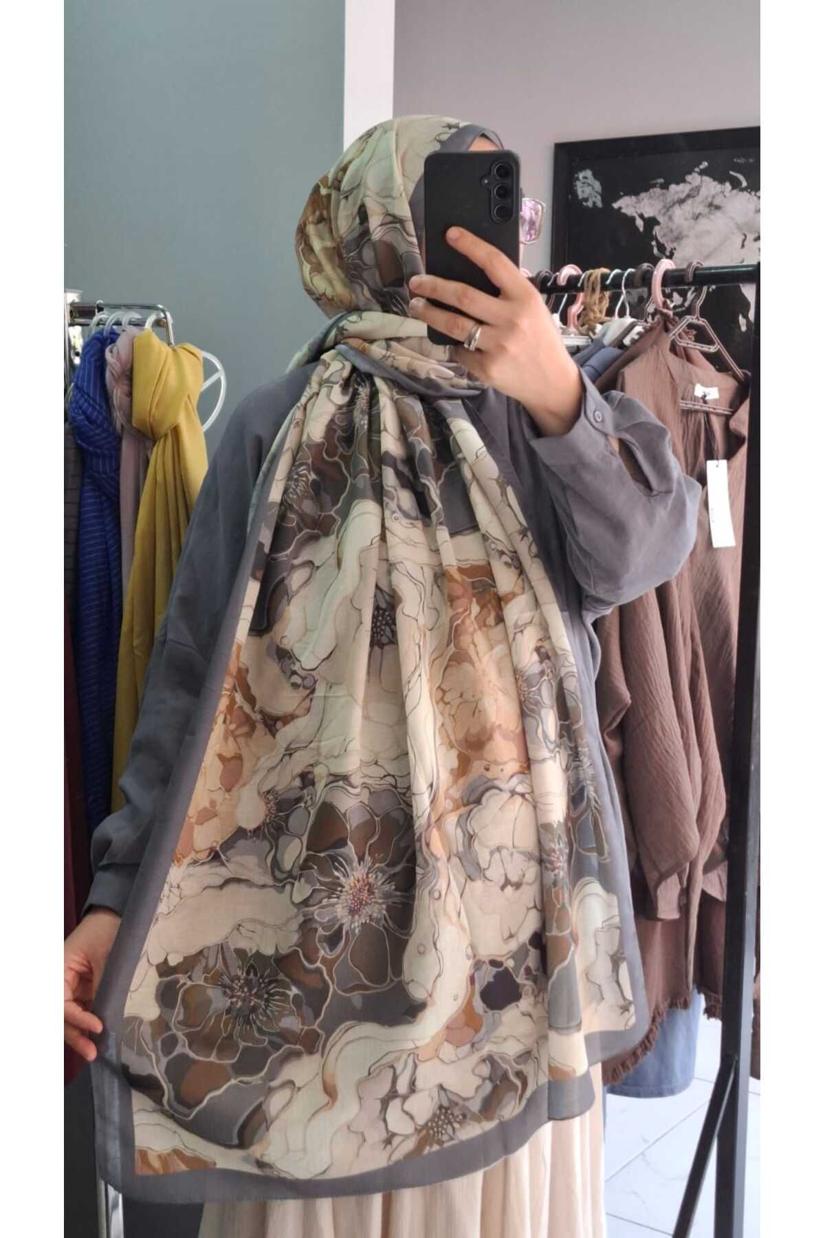 AMİNENESİL Aminenesil Floral Bej Gri Bej Renk Şal
