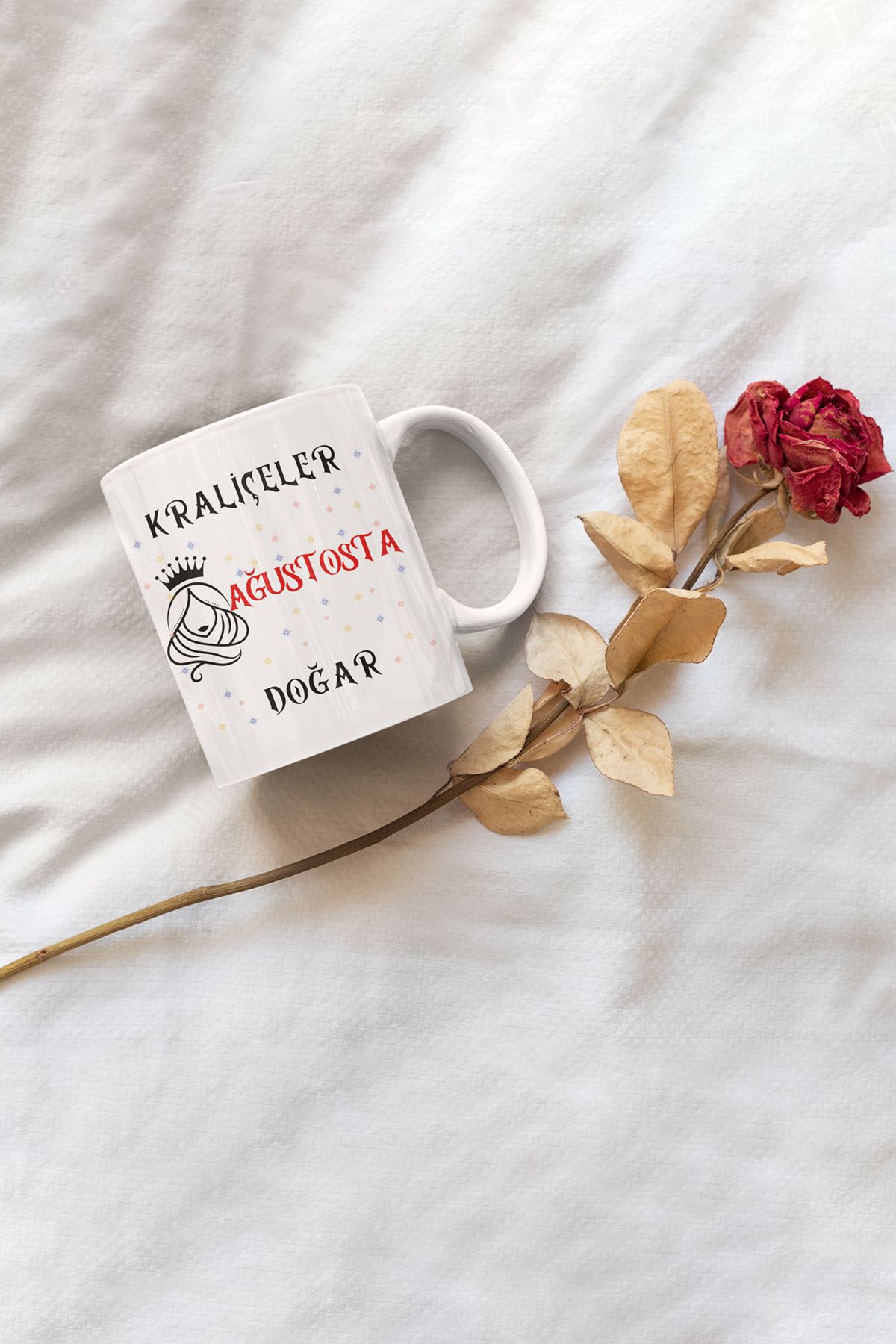 qoeuyl boutique Kraliçeler Bu Ayda Doğar Baskılı Doğum Günü Özel Gün Arkadaş, Sevgiliye Hediyelik Beyaz Kupa Bardak