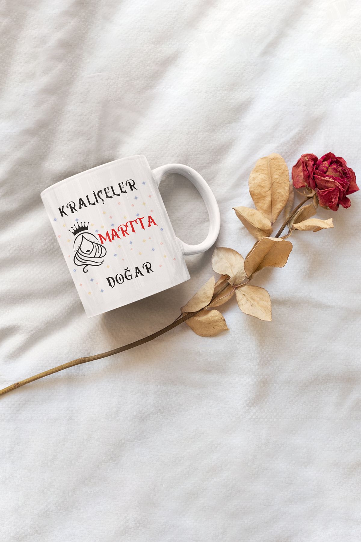 qoeuyl boutique Kraliçeler Bu Ayda Doğar Baskılı Doğum Günü Özel Gün Arkadaş, Sevgiliye Hediyelik Beyaz Kupa Bardak