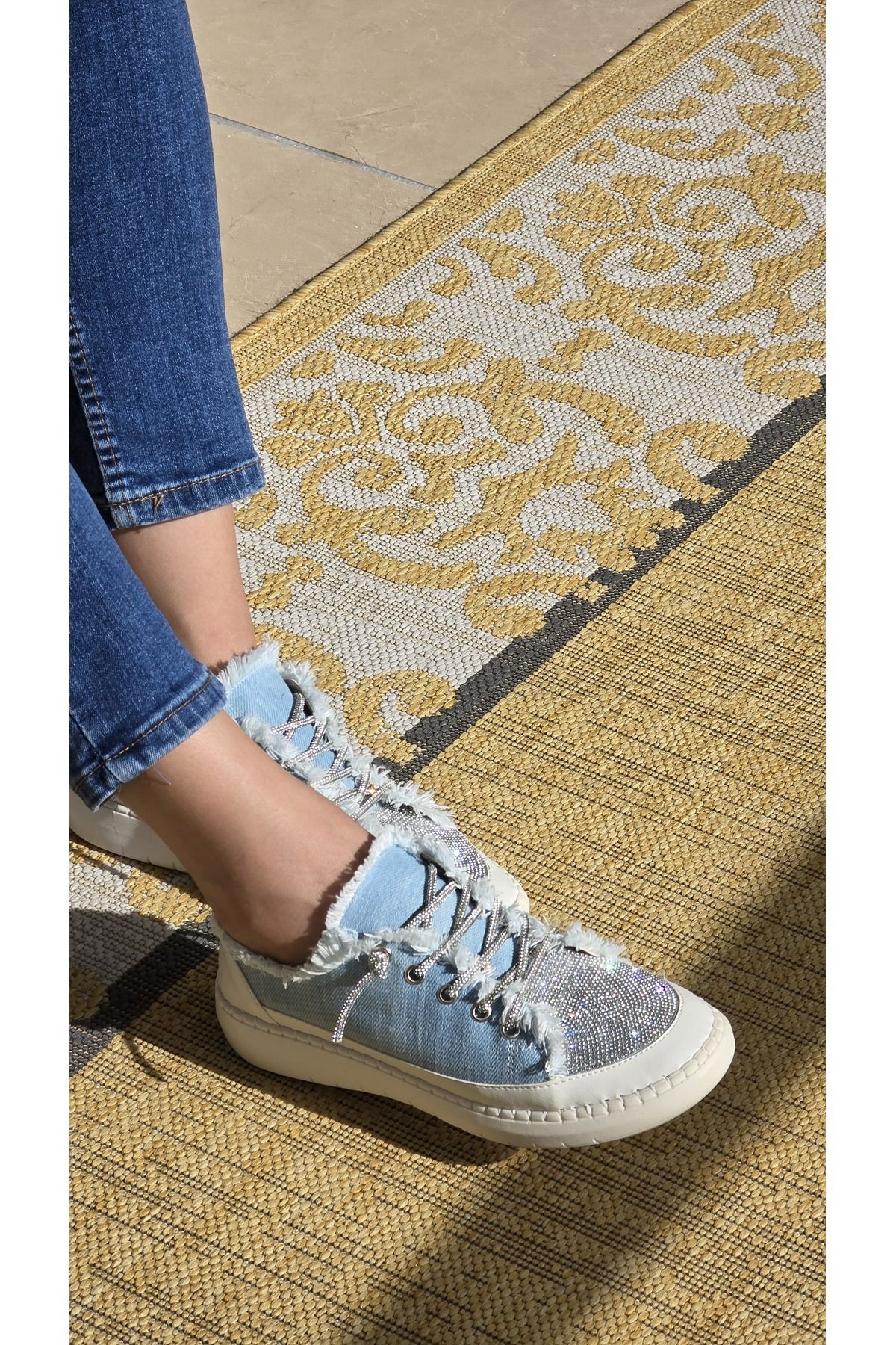 Melinta Shoes Melinta Taşlı Düz Taban Kadın Kot Sneakers