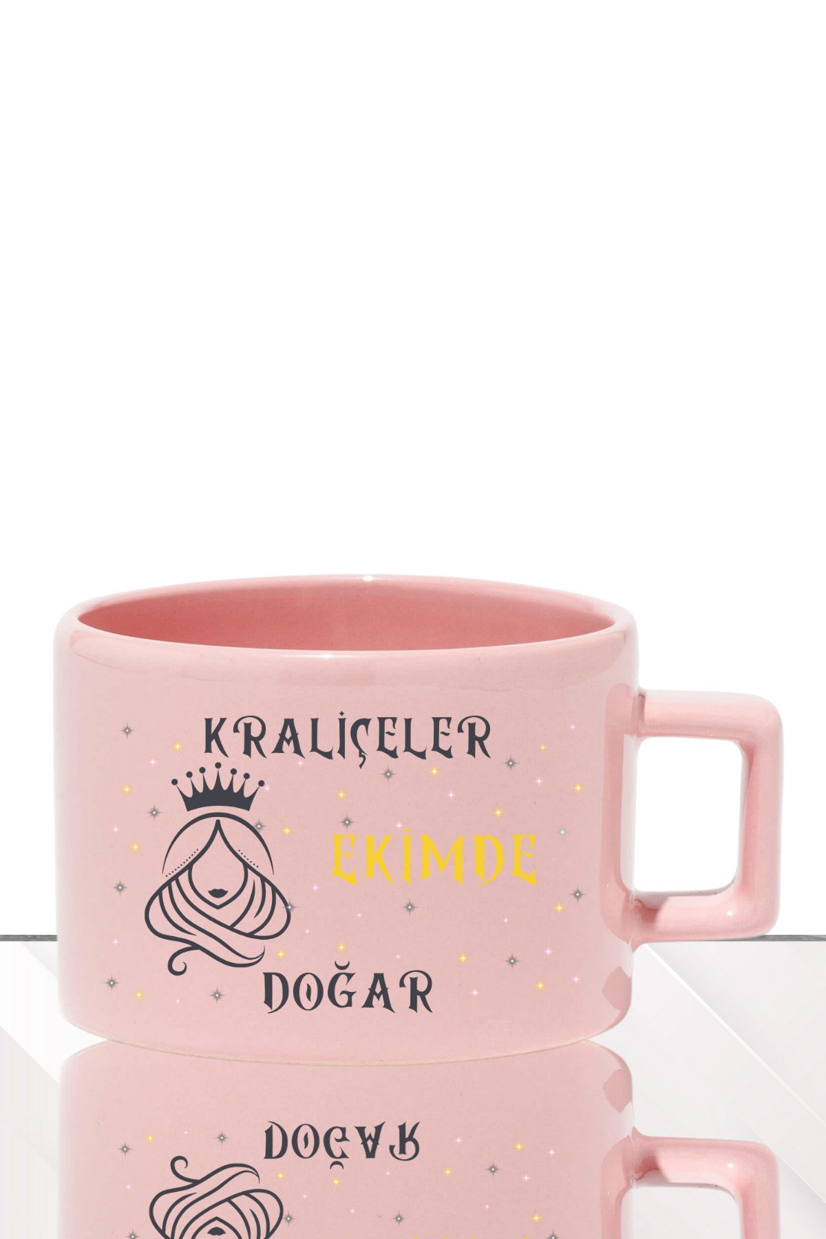qoeuyl boutique Kraliçeler Bu Ayda Doğar Baskılı Hediyelik Dikdörtgen Kulplu Pastel Pembe Fincan / Kupa Bardak