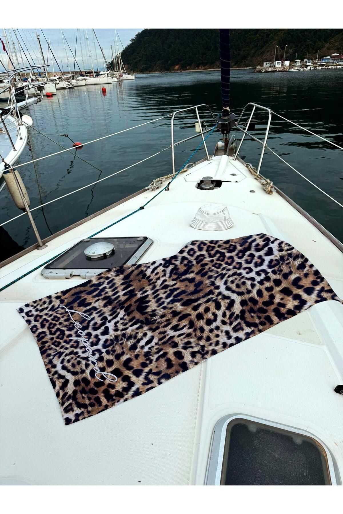 Miami Beach Leopar Desenli Şık Unisex Plaj Havlusu 70x150 098-