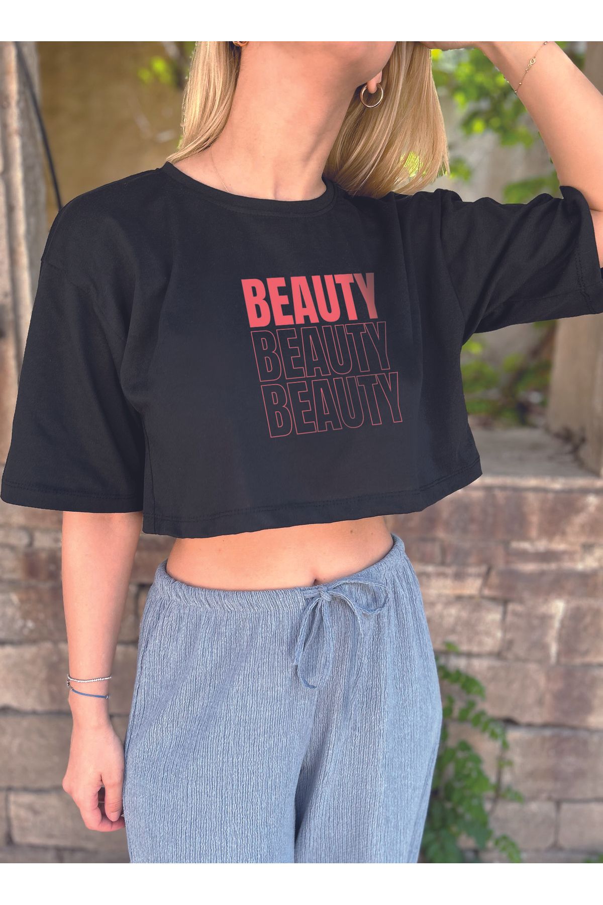 ClubSpaceAstro Kadın Oversize Crop Tişört – Beauty Yazılı | %100 Pamuk – Terletmeyen Kumaş