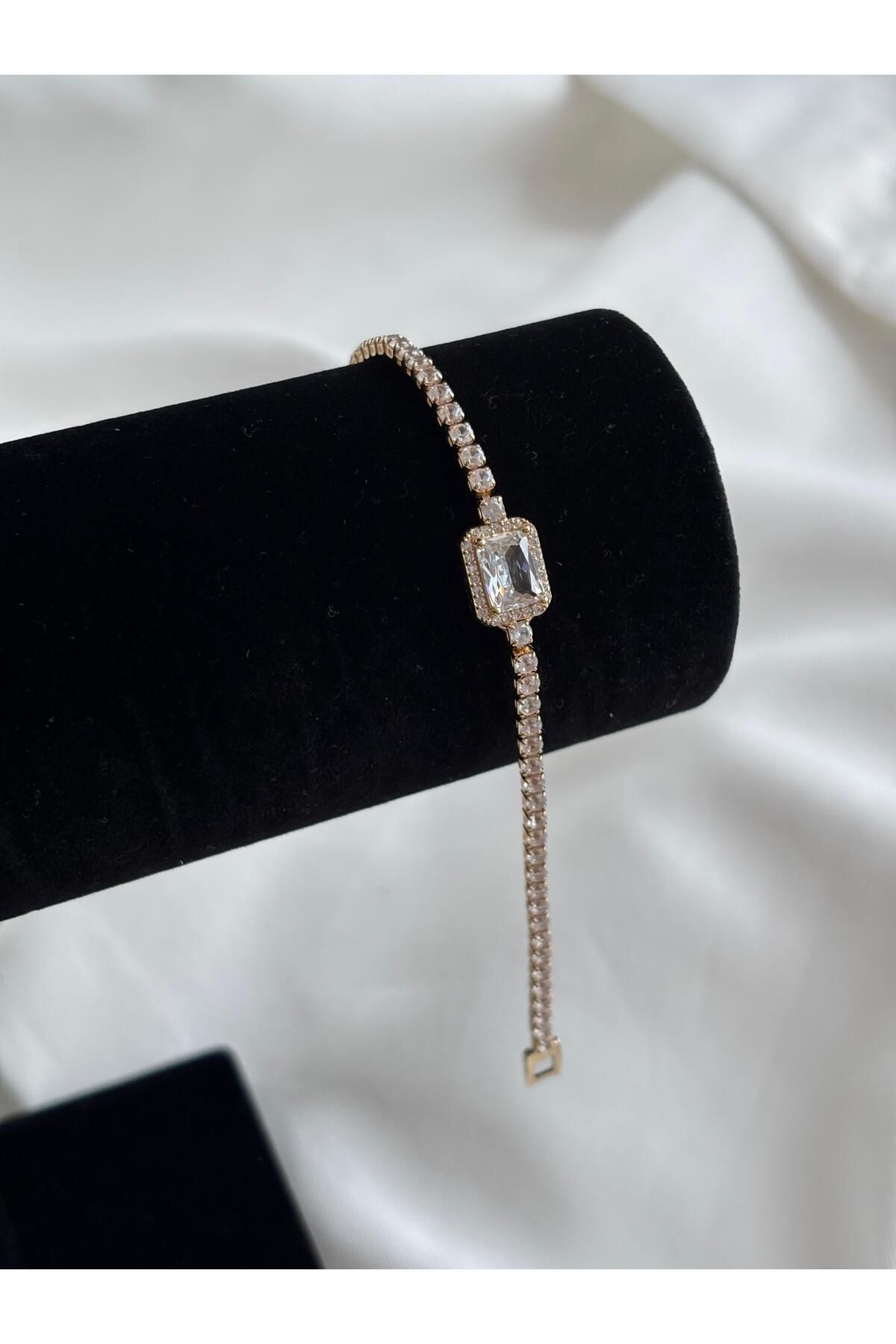 Bellamy Jewelry Baget Taşlı Bileklik - Gold