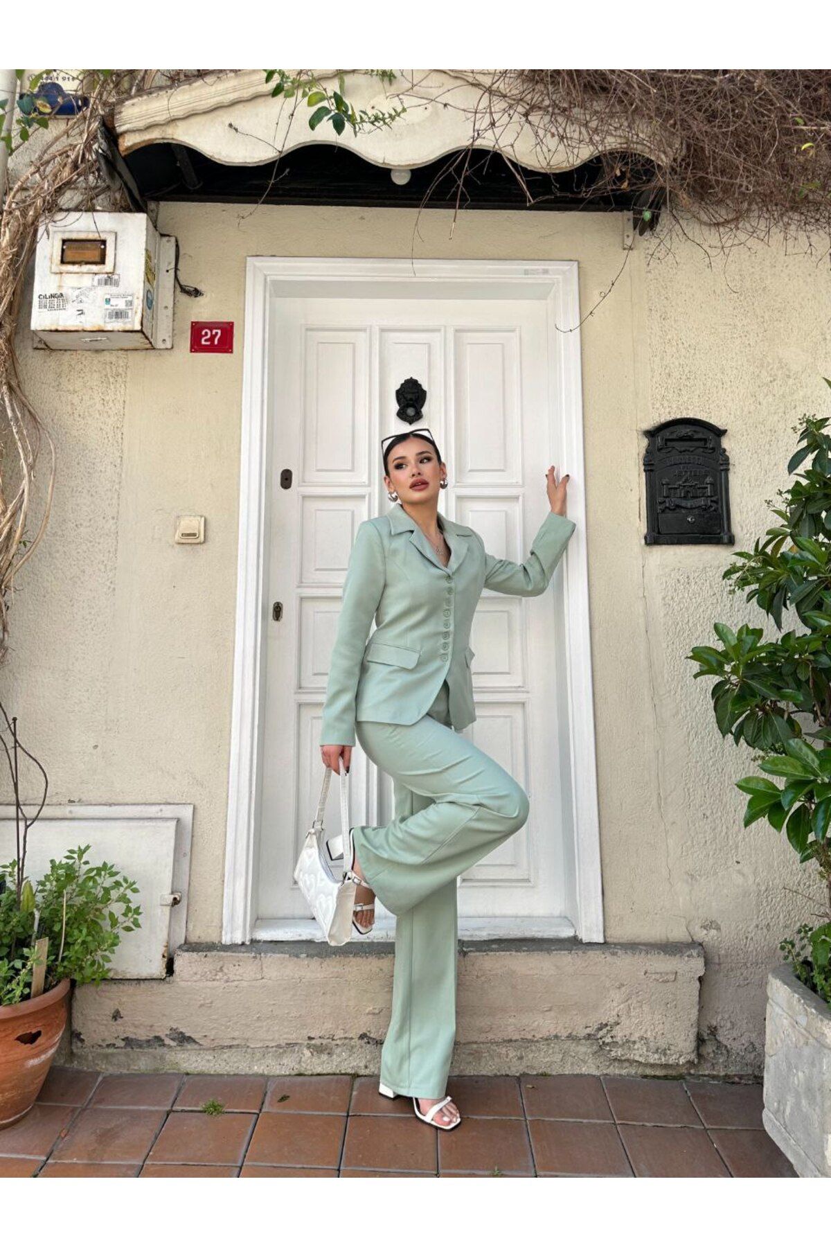Castivo Fashion Klasik Yaka Düğme Detaylı 2’li Kadın Takım