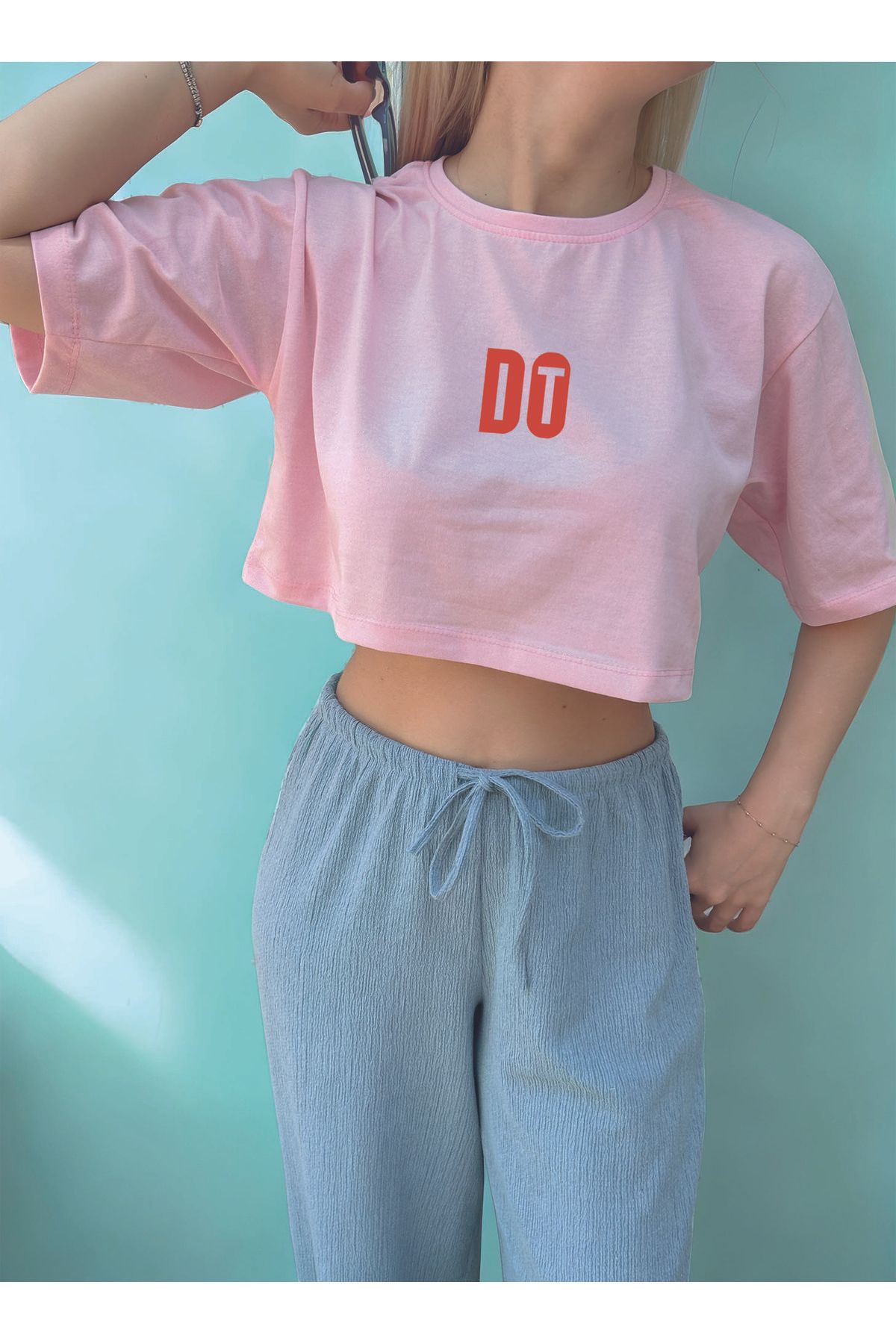 ClubSpaceAstro Kadın Oversize Crop Tişört – DO IT Baskılı |Terletmeyen Kumaş | Dinamik ve İlham Veren Stil