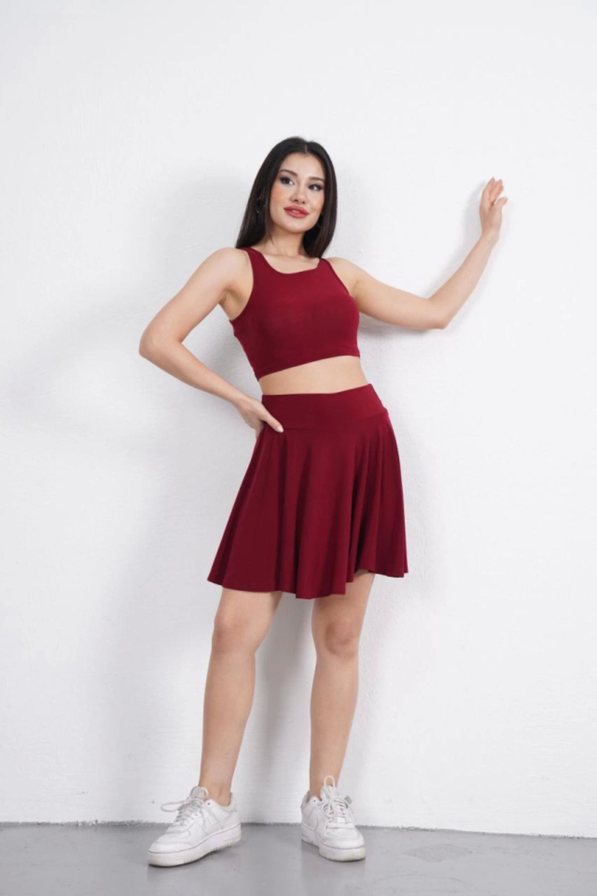 ASFSTORE Sendy Kumaş Bisiklet Yaka Crop Şortlu Etek Ikili Takım - Bordo