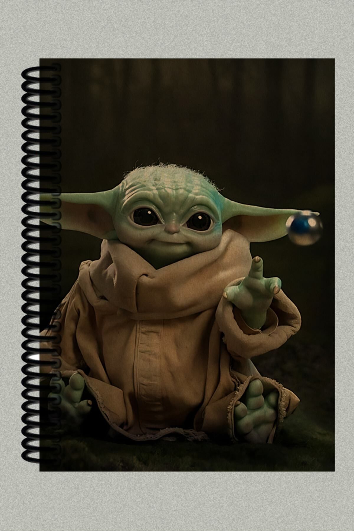 Ludios Baby Yoda Tasarımlı Spiralli A5 Çizgisiz Kraft Kapaklı Defter (200 Sayfa)