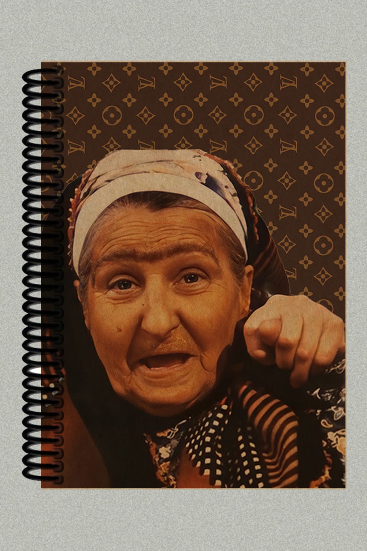 Ludios Nah Çeken Nine Spiralli A5 Çizgisiz Kraft Kapaklı Defter (200 SAYFA)