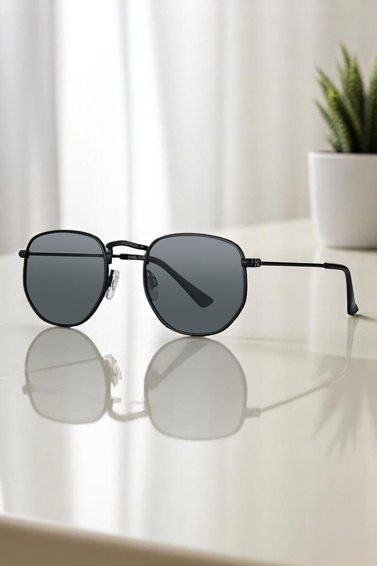Daniel Klein Orijinal %100 Polarize UV400 Korumalı Siyah Renk Erkek Güneş Gözlüğü DKG6280C2