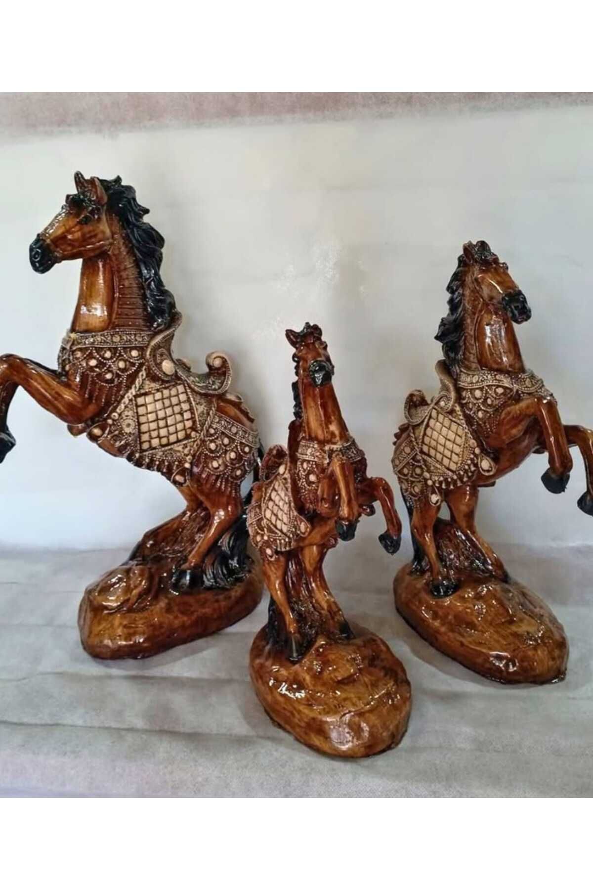 Yaratıcı sanatlar atölyesi Büyük Boy Şahlanan Atlar Ahşap Görünümlü Polyester Heykel Biblo 30 CM 35 CM 40 CM