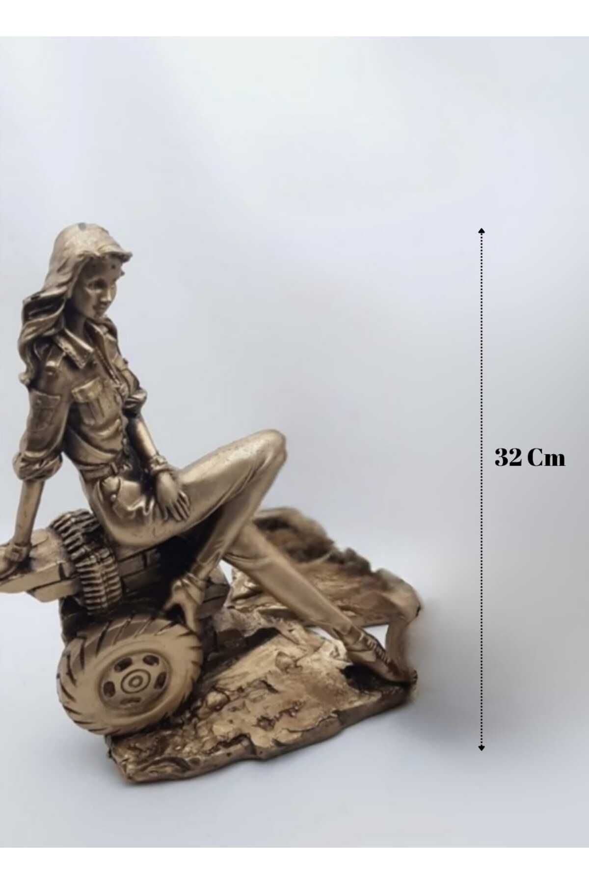 Yaratıcı sanatlar atölyesi Dekoratif Büyük Boy Asi Kızlar Biblo Polyester Döküm Heykel 35 CM