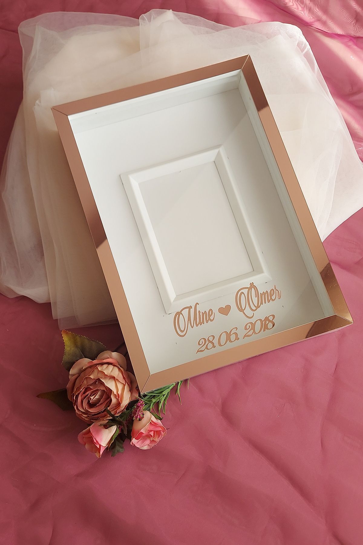 hobicehayaller-25x35 Memory Frame with Name Photo Section!Triangle Slatted Rose Boxes 5