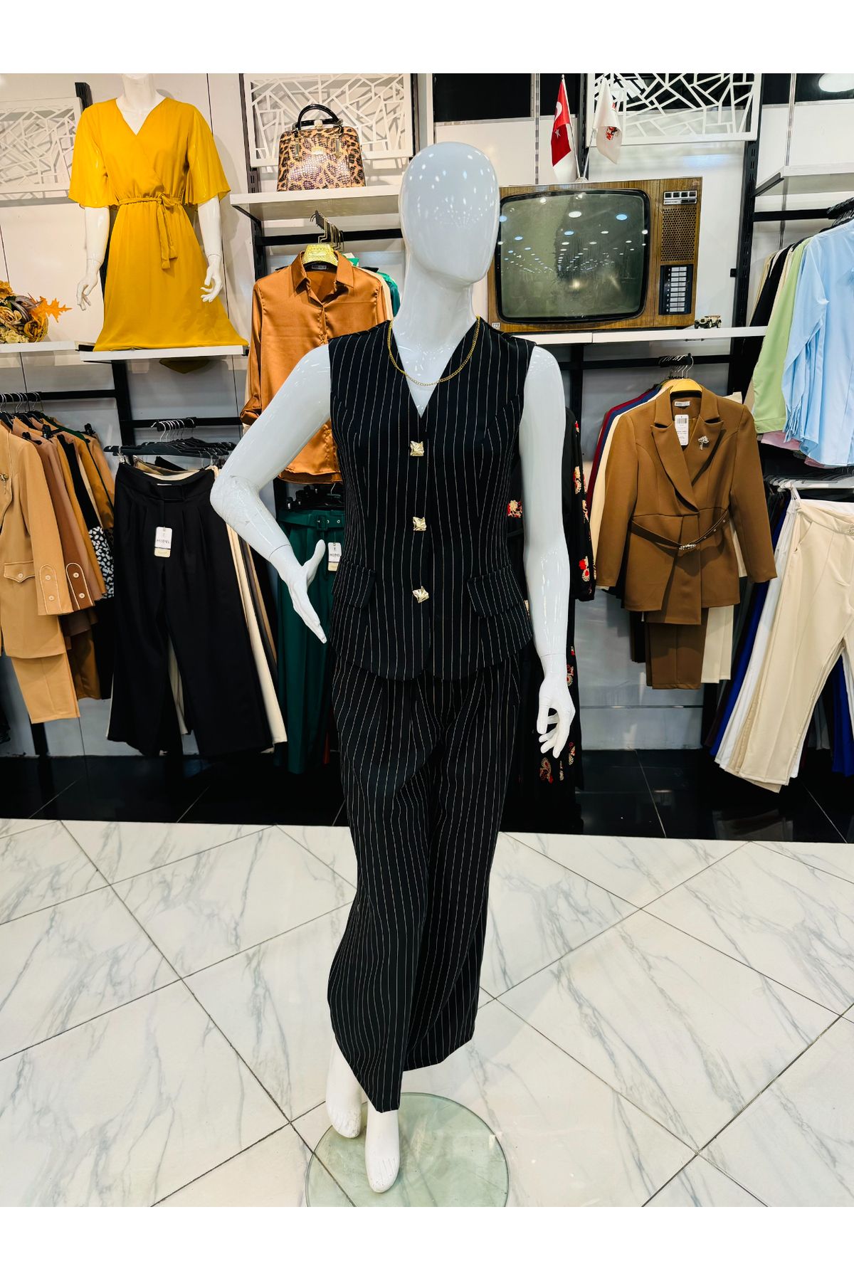 MC Boutique Çizgili Yelekli Takım®️