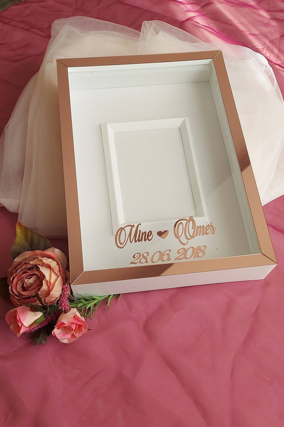 hobicehayaller-25x35 Memory Frame with Name Photo Section!Triangle Slatted Rose Boxes 4