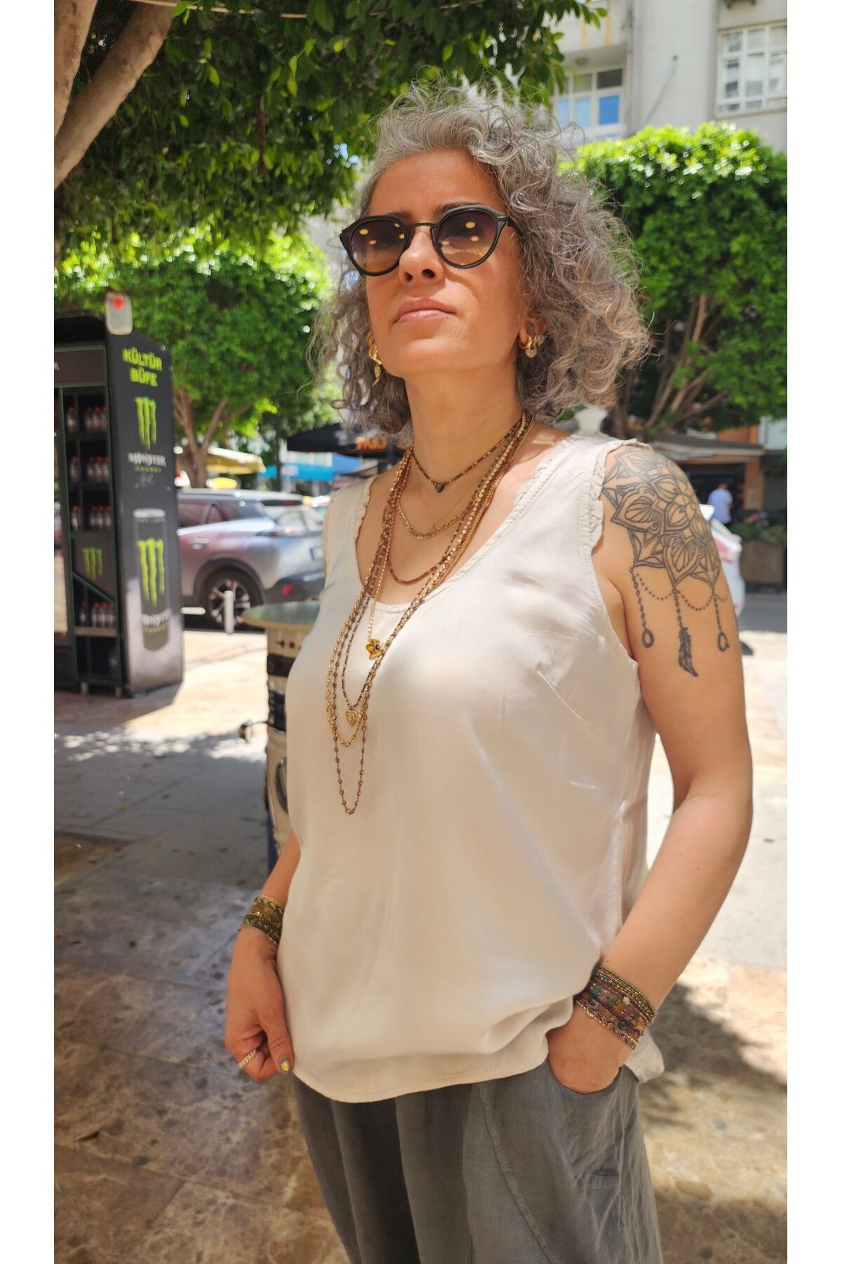 İzmirli Boutique Kalın Askılı Saten Bluz