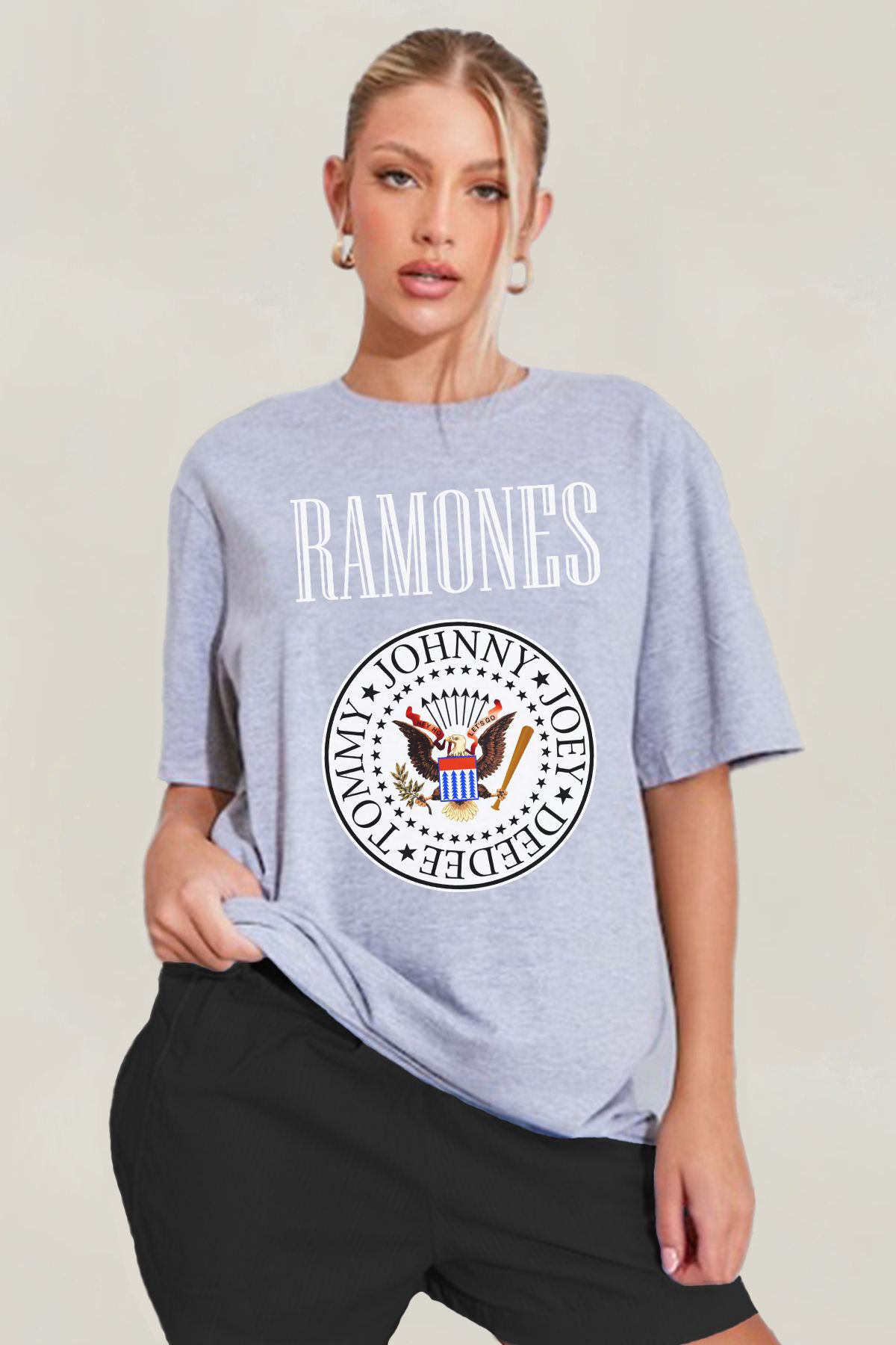 MODA Ramones Punk Rock Baskılı Oversize Kalıp Grimelanj Geniş Bol Kesim Kadın Tişört