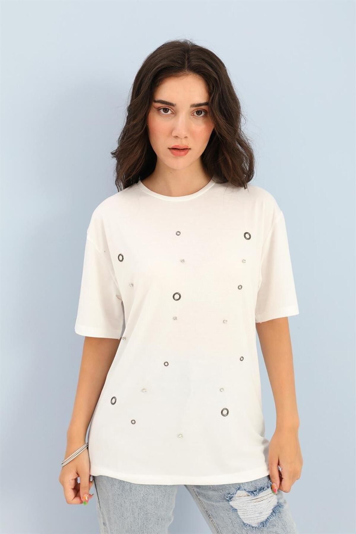 LLOHA T-shirt Bisiklet Yaka Halka ve Taş Detaylı - Ekru