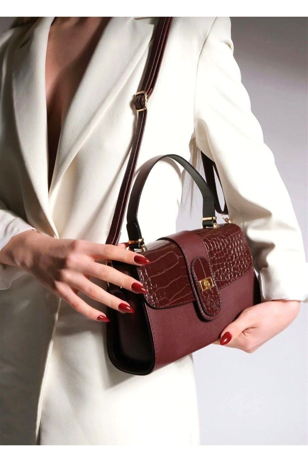 bynarincollection günlük model kol çantası